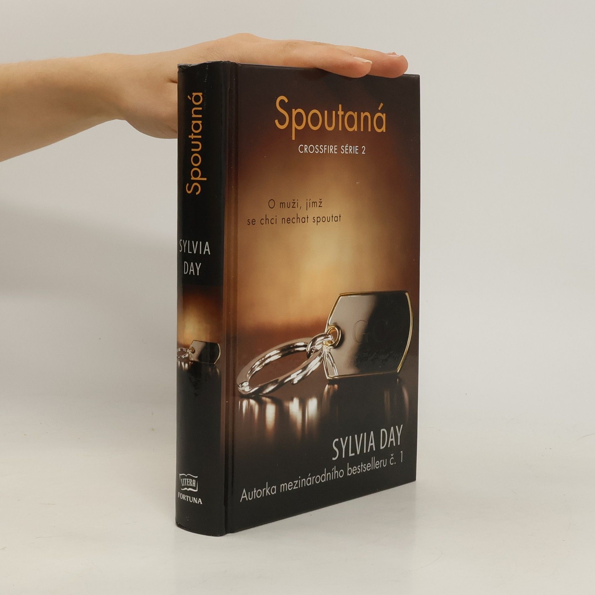 Sylvia Day Spoutaná