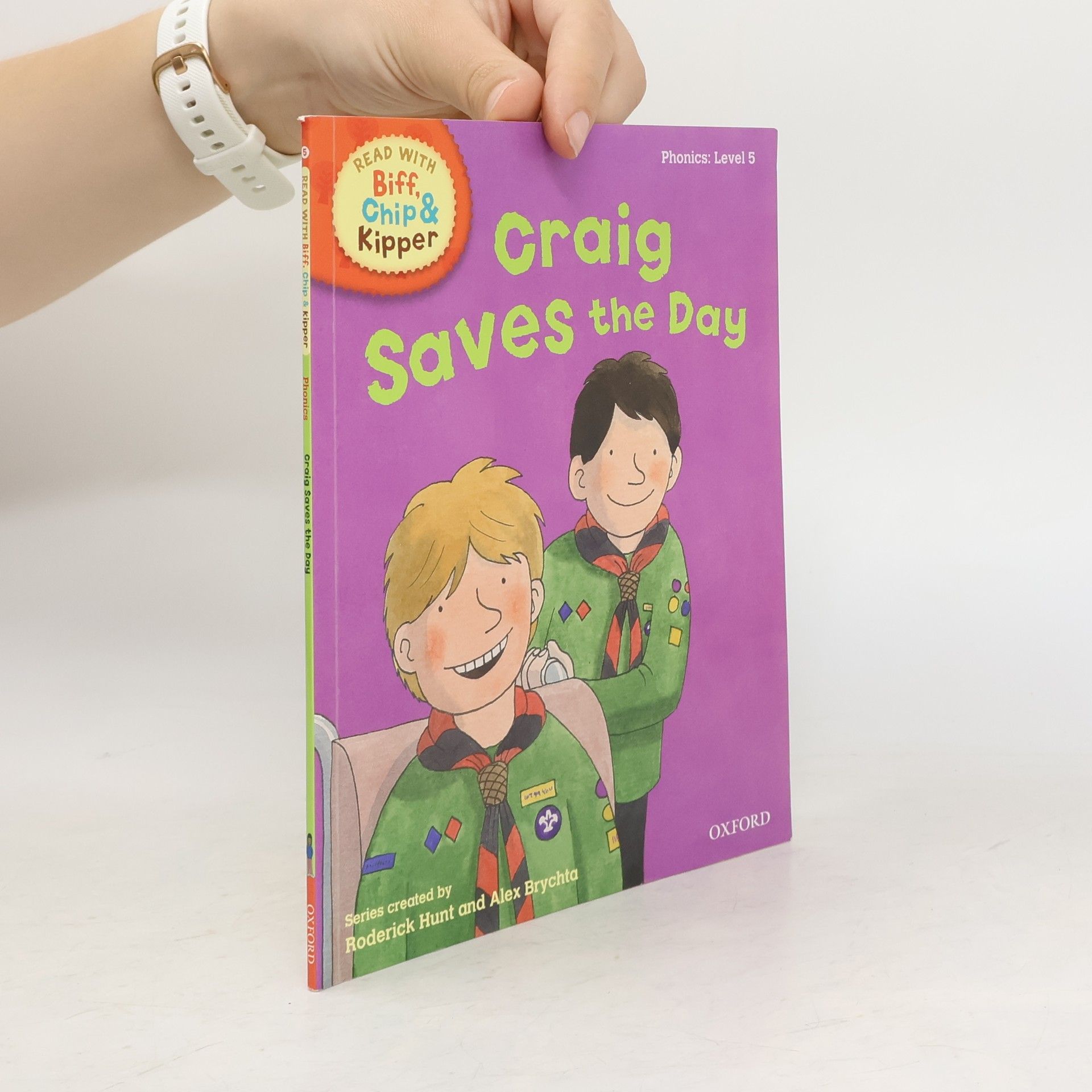 Roderick Hunt Read with Biff, Chip & Kipper Level 5. Craig Saves the Day