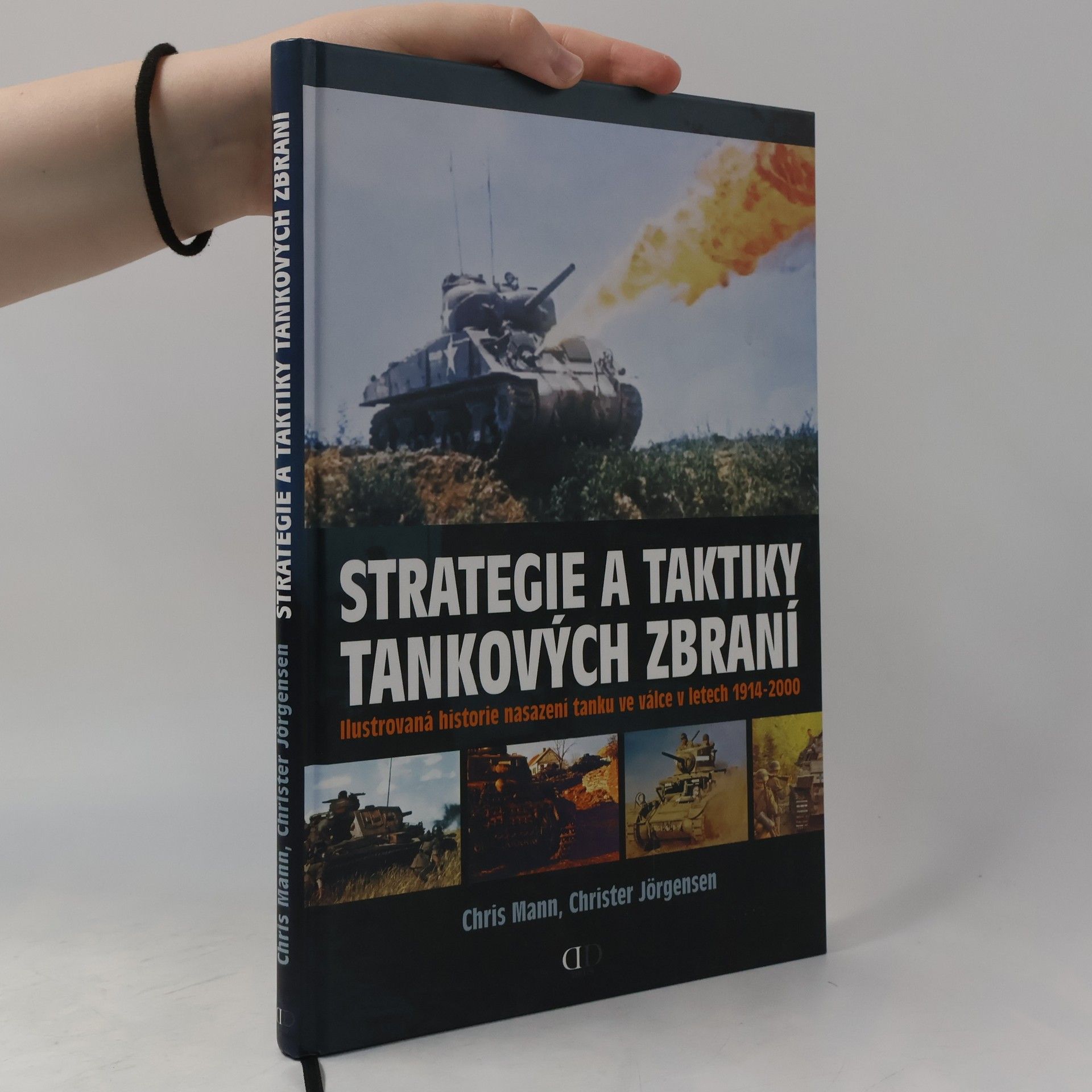 Chris Mann Strategie a taktiky tankových zbraní