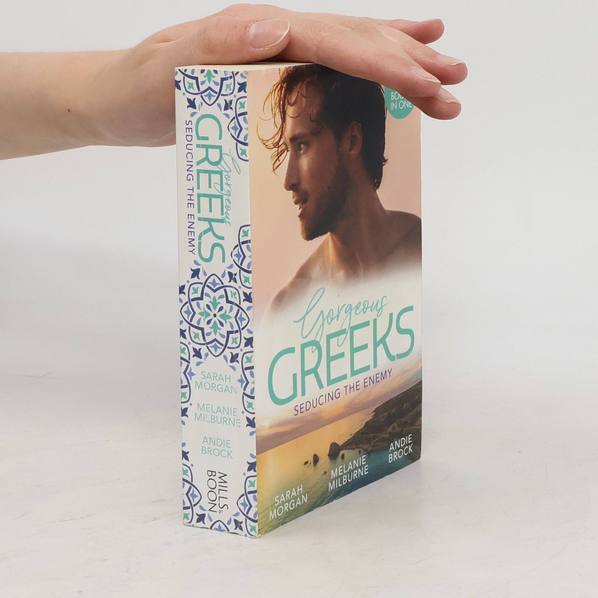 Melanie Milburne Gorgeous Greeks: Seducing the Enemy