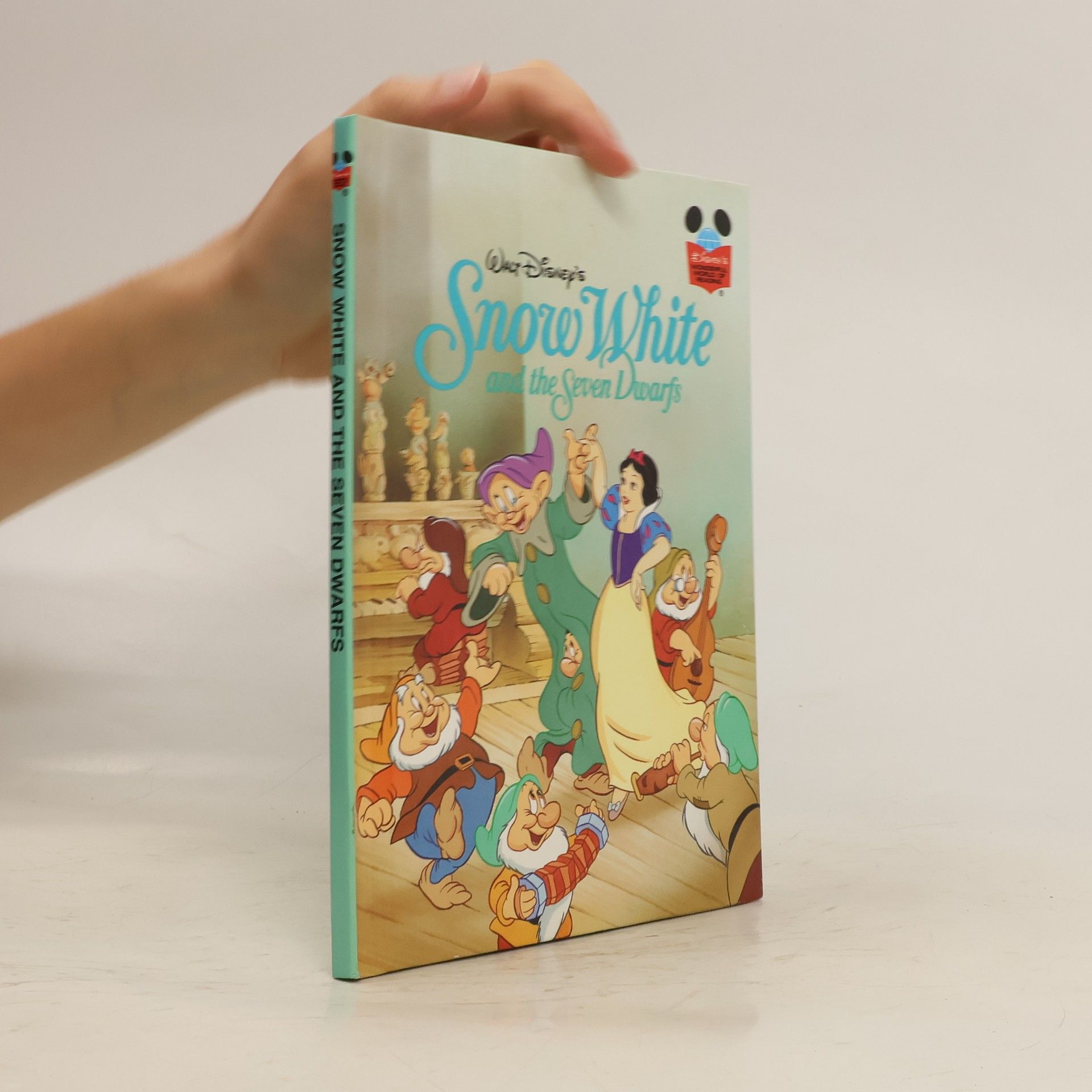 kolektiv Snow White and the Seven Dwarfs
