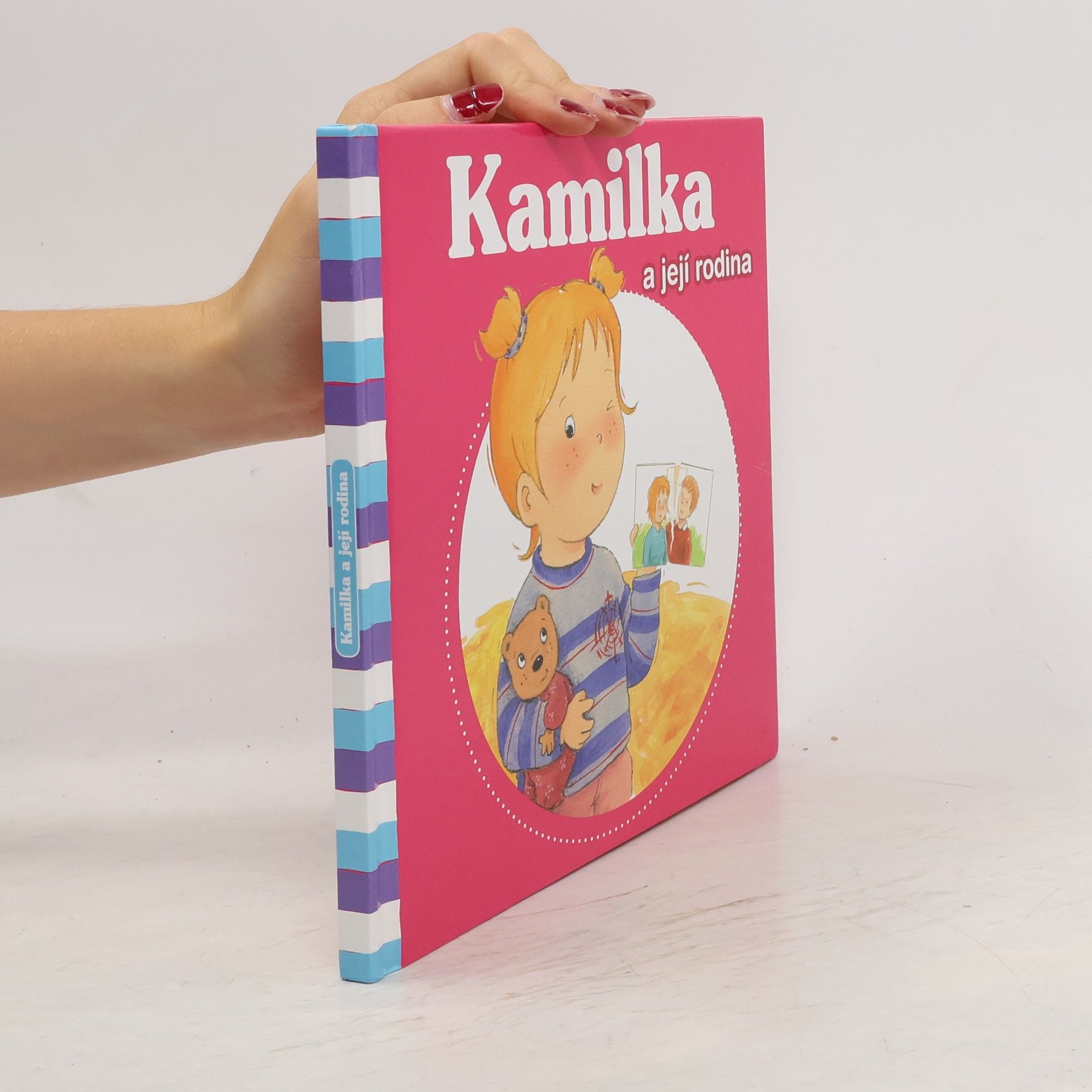 Nancy Delvaux Kamilka a její rodina