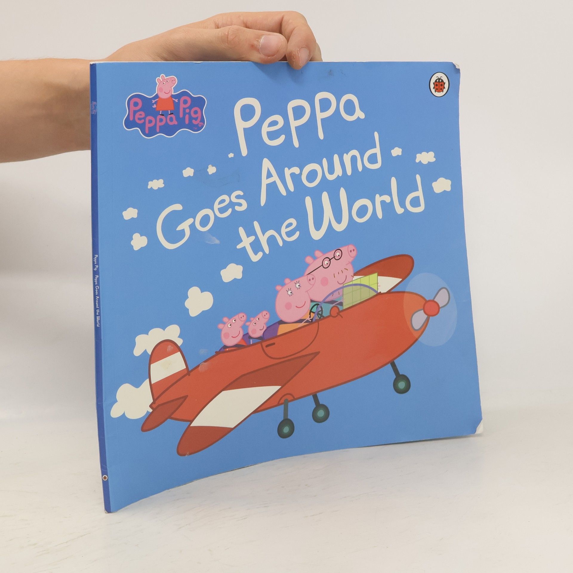 Collectif d'auteurs Peppa Pig: Peppa Goes Around the World