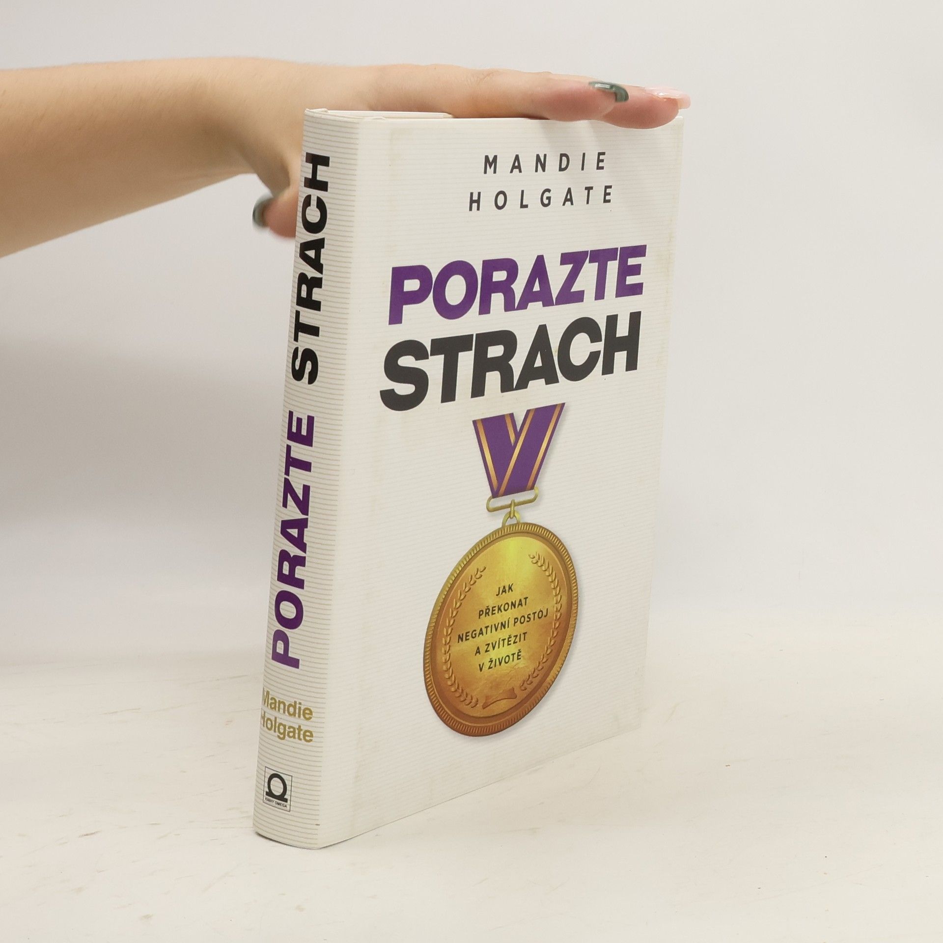 Mandie Holgate Porazte strach