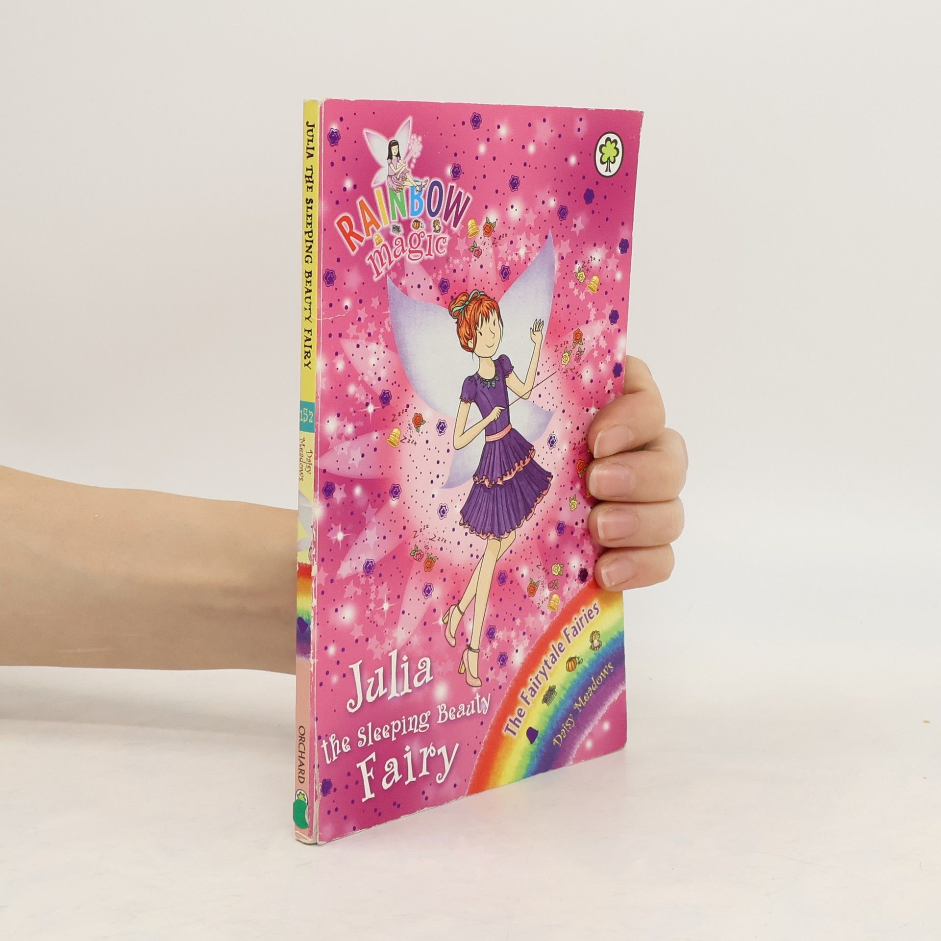 Daisy Meadows Rainbow Magic: Julia the Sleeping Beauty Fairy
