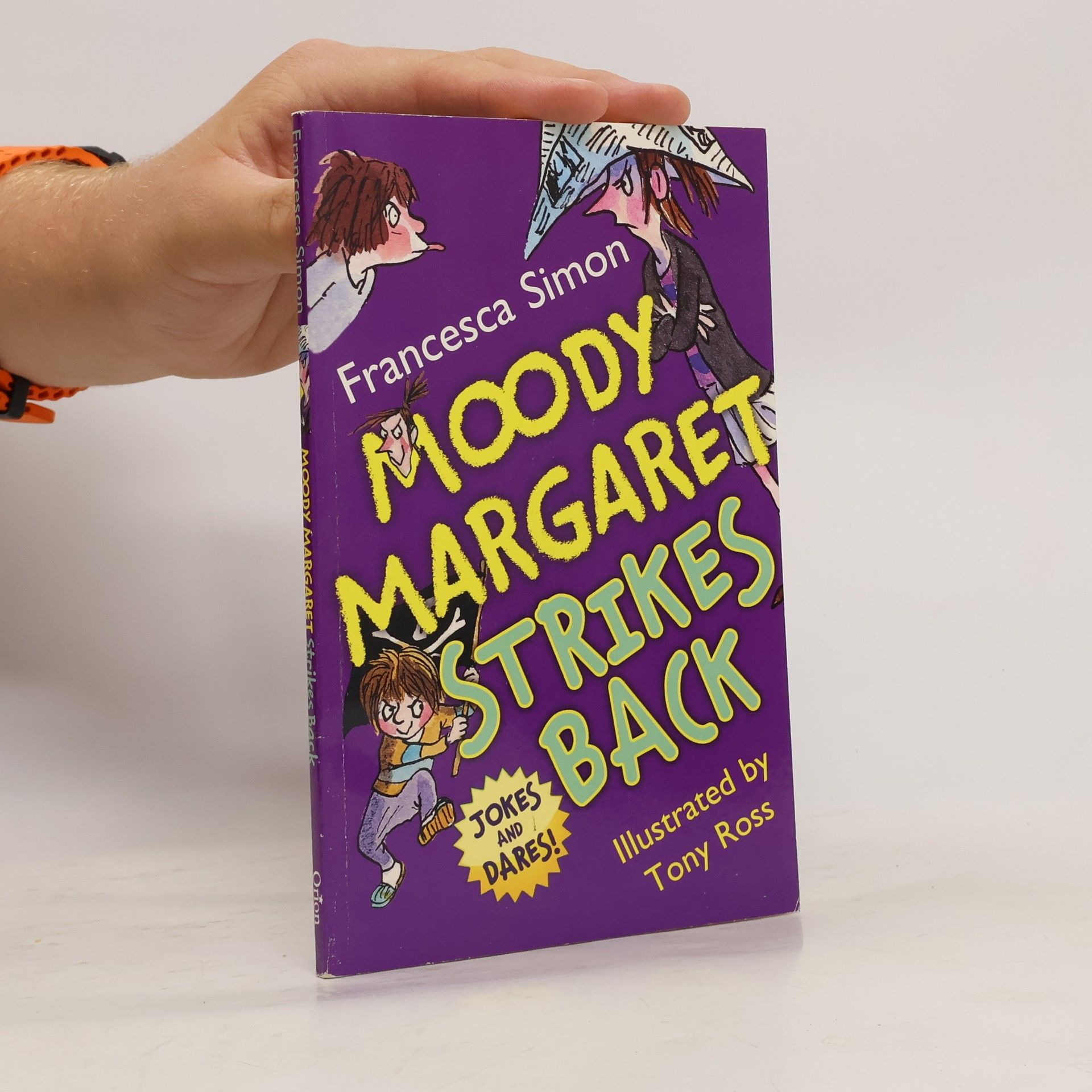 Francesca Simon Moody Margaret Strikes Back