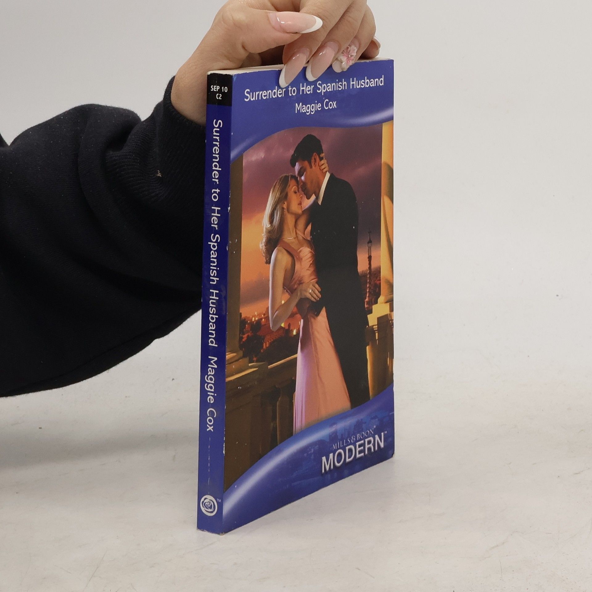 Maggie Cox Surrender to Her Spanish Husband