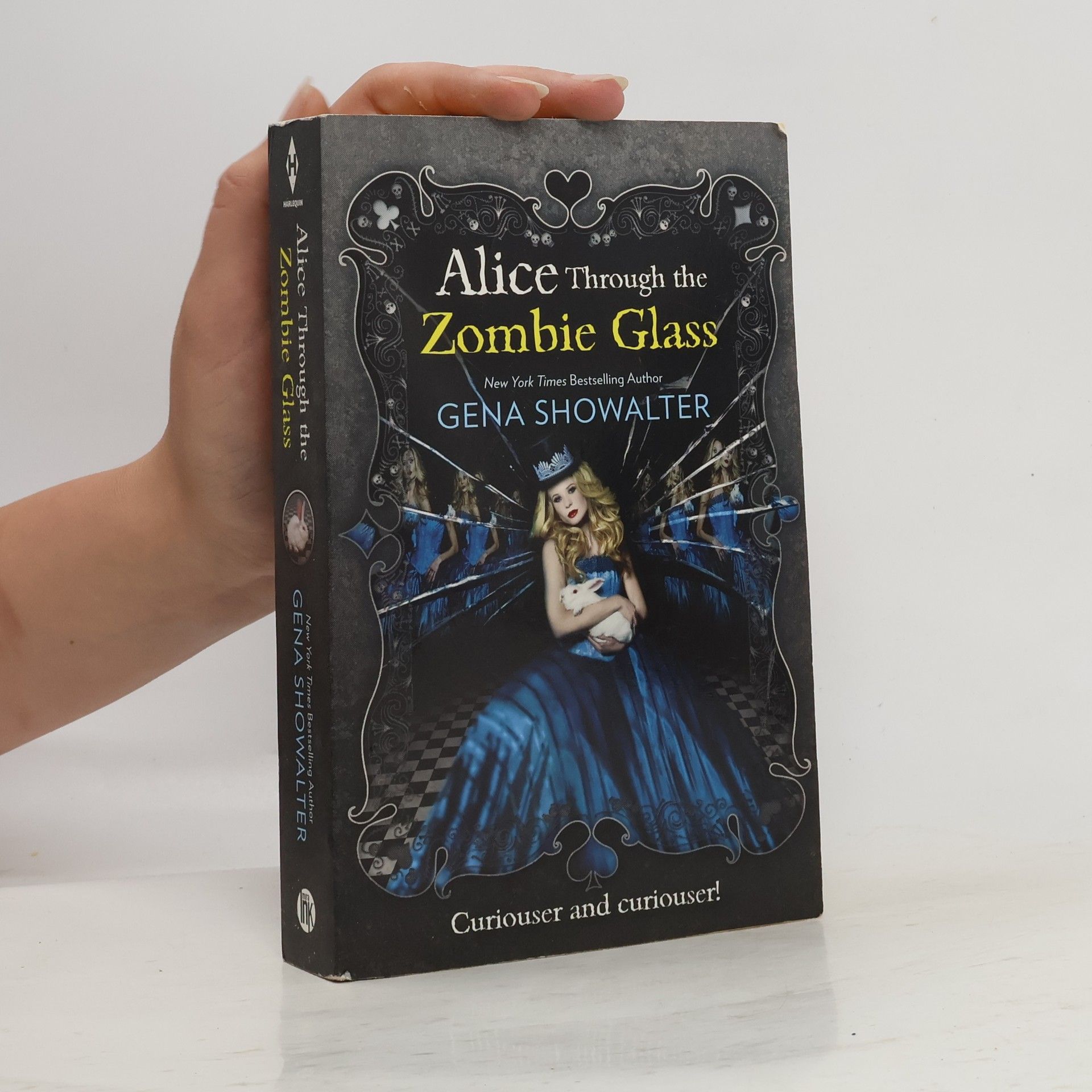 Gena Showalter Alice Through the Zombie Glass