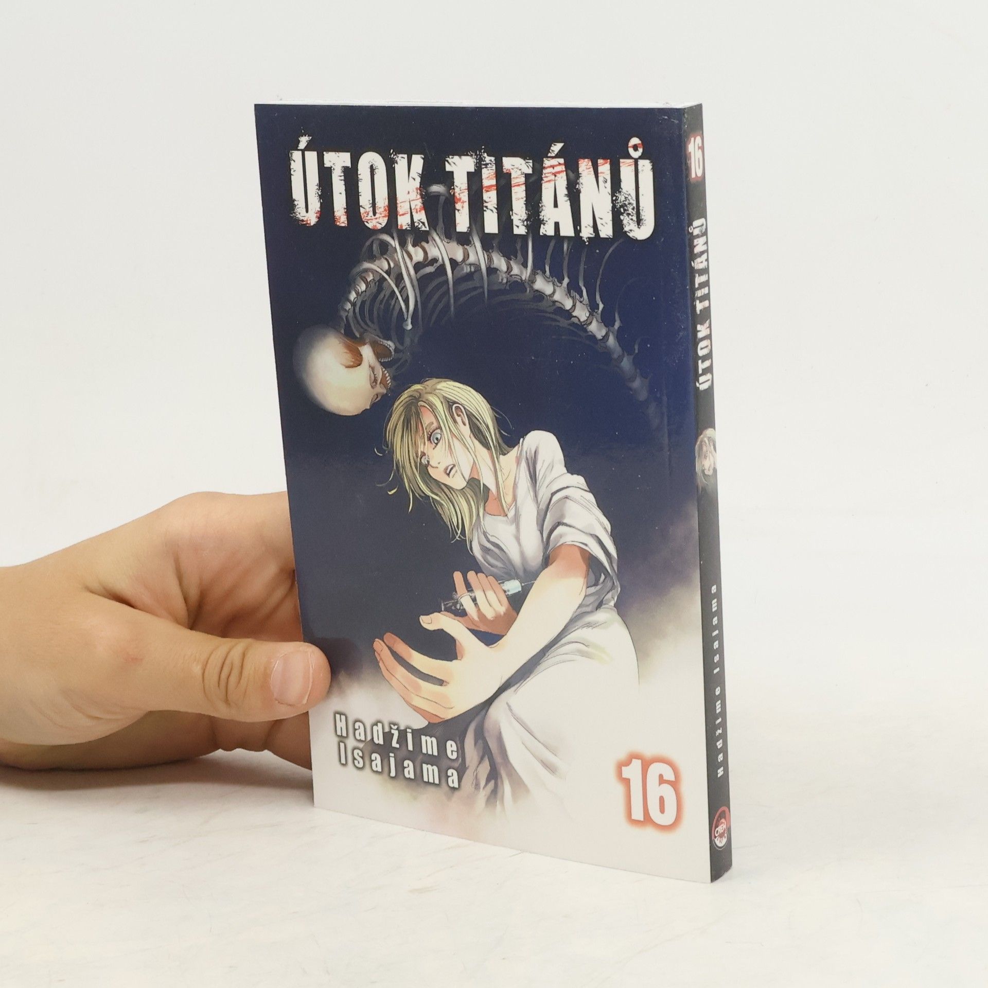 Hajime Isayama Útok titánů 16