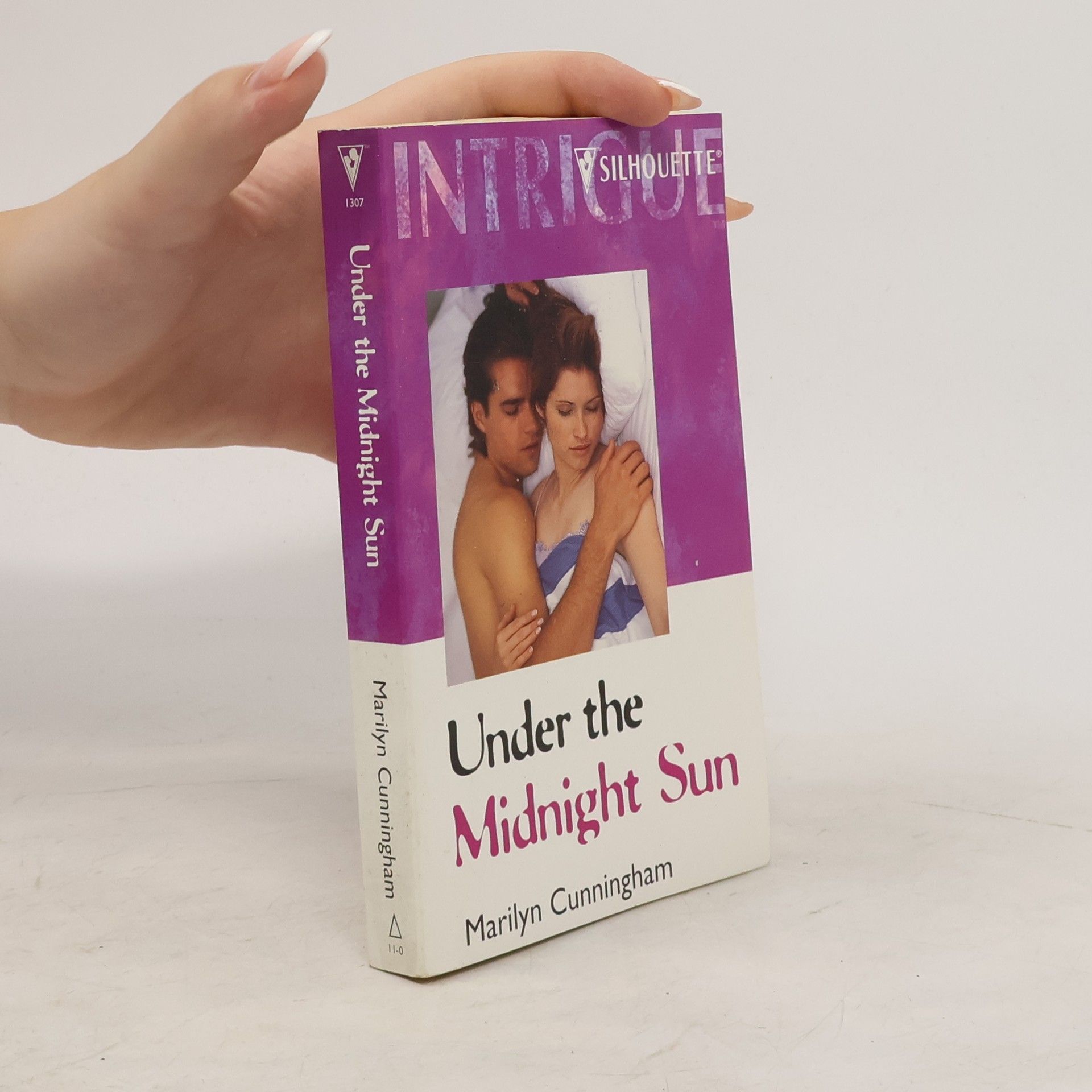 Marilyn Cunningham Under The Midnight Sun