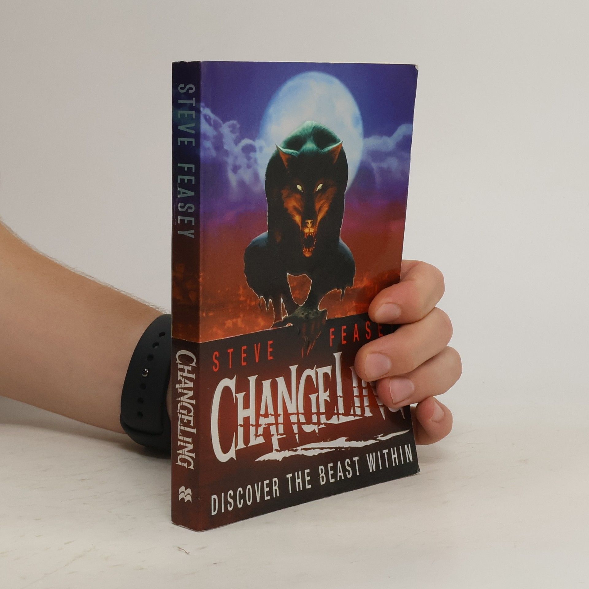 Steve Feasey Changeling. His father was a werewolf. His uncle may be a vampire. It's time for fourteen-year-old Trey Laporte to discover the beast within. Nominated for the Waterstone's Children's Book Prize 2009