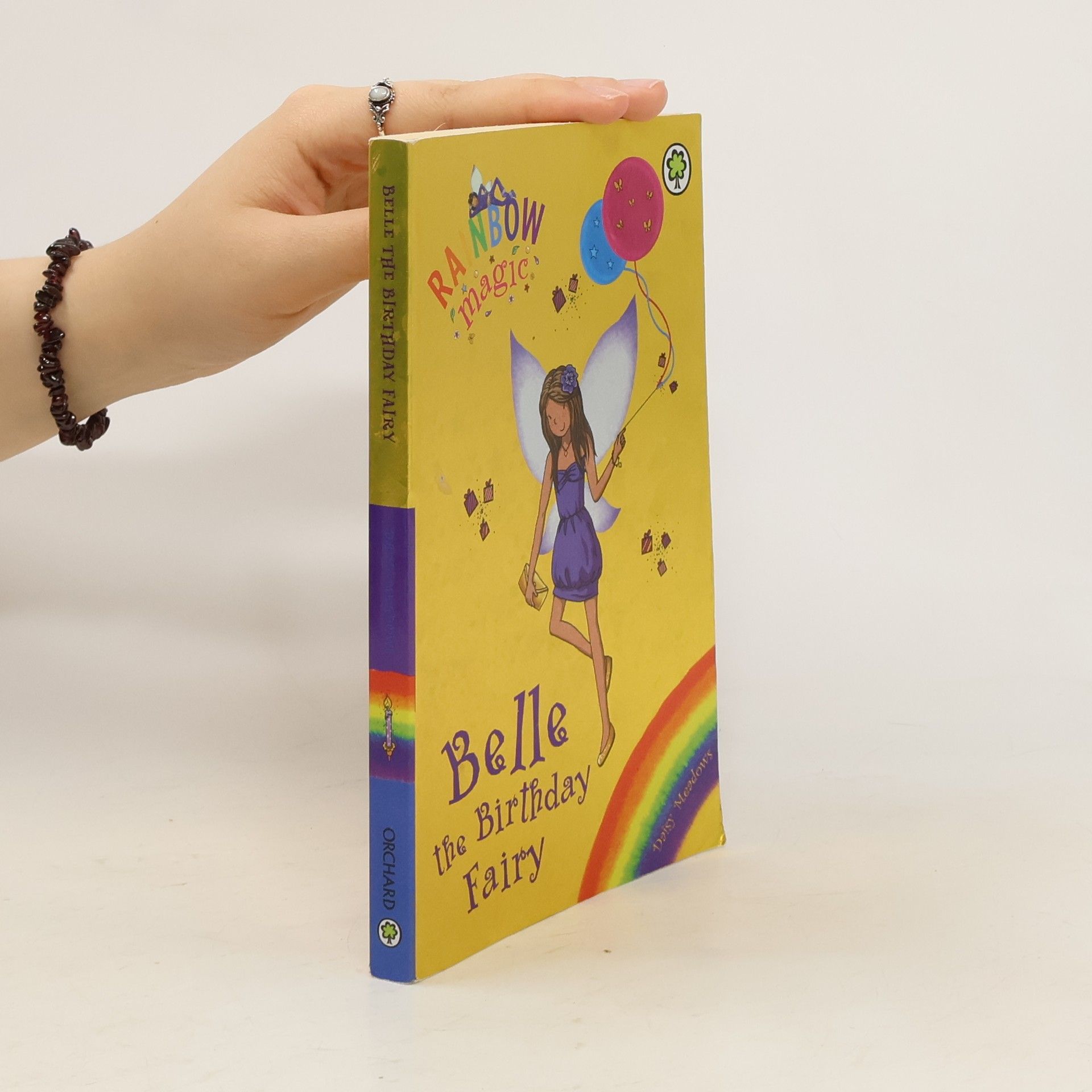 Daisy Meadows Rainbow Magic: Belle the Birthday Fairy