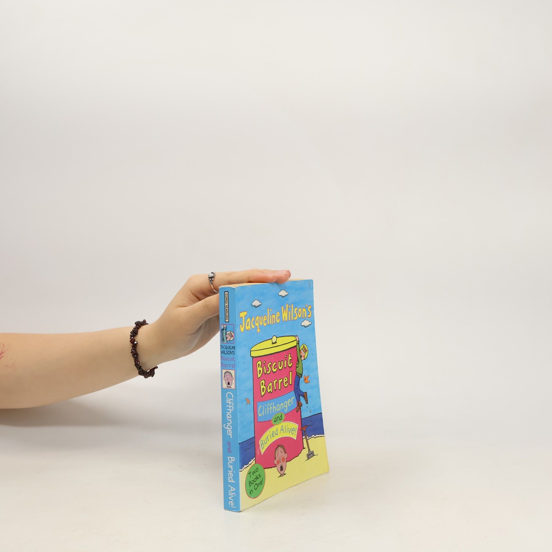 Jacqueline Wilson Jacqueline Wilson's biscuit barrel : Cliffhanger and Buried alive