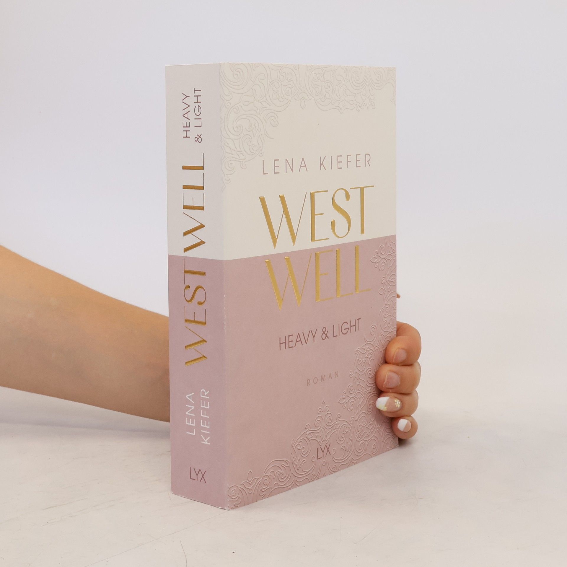 Lena Kiefer Westwell. Heavy & Light