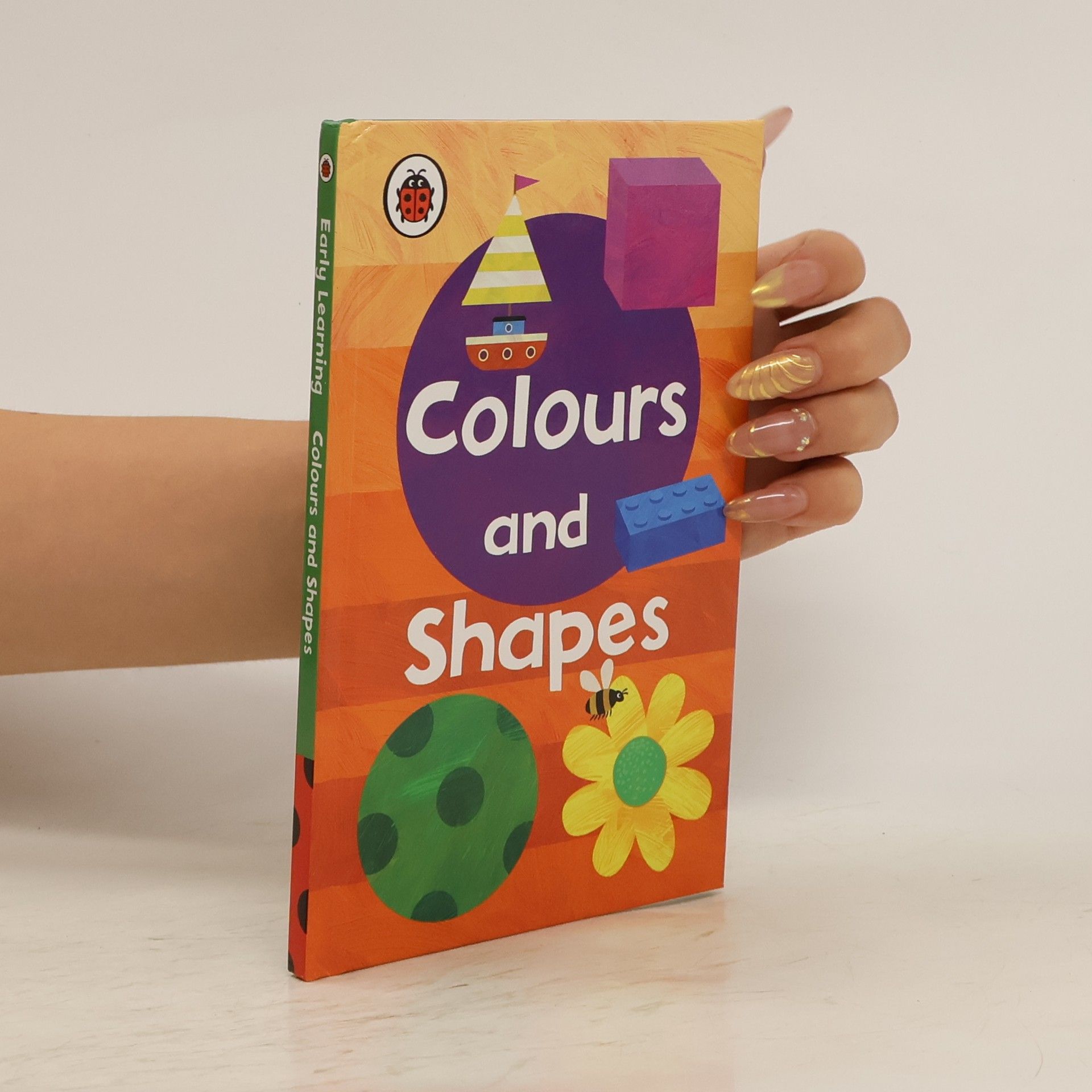 Collective Colours and Shapes