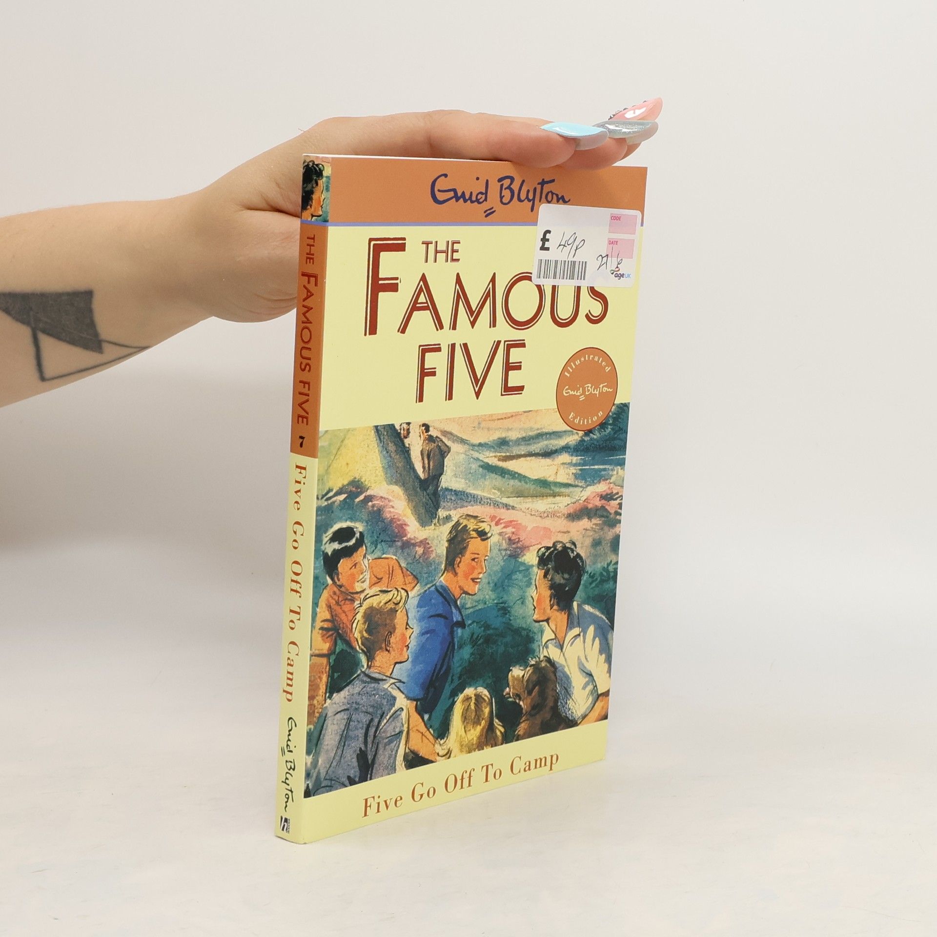 Enid Blyton Famous Five: Five Go Off To Camp