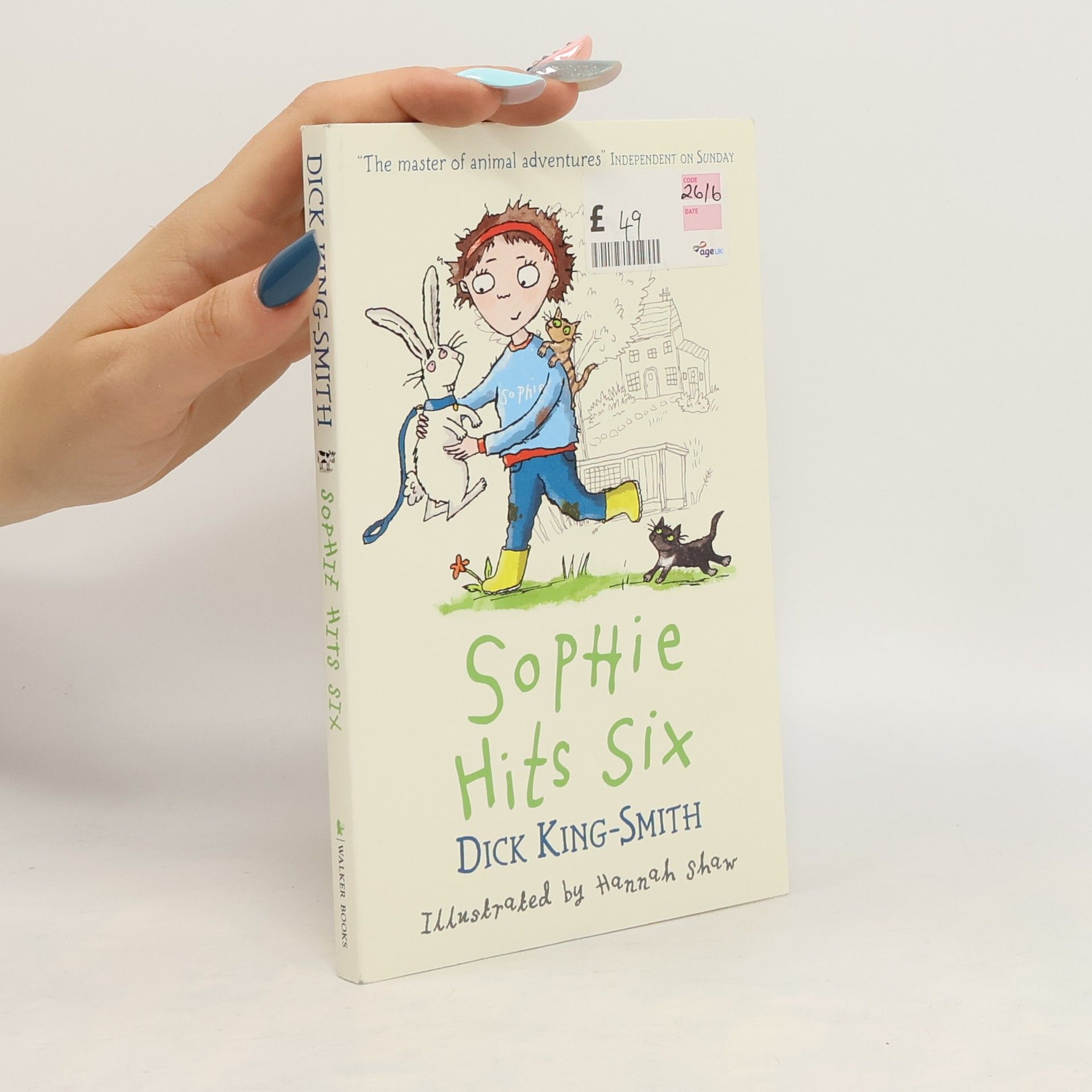 Dick King-Smith Sophie Hits Six