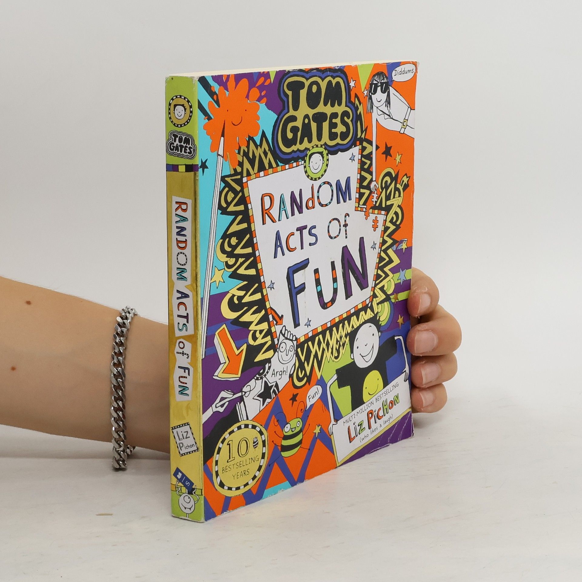 Liz Pichon Tom Gates 19: Random Acts of Fun