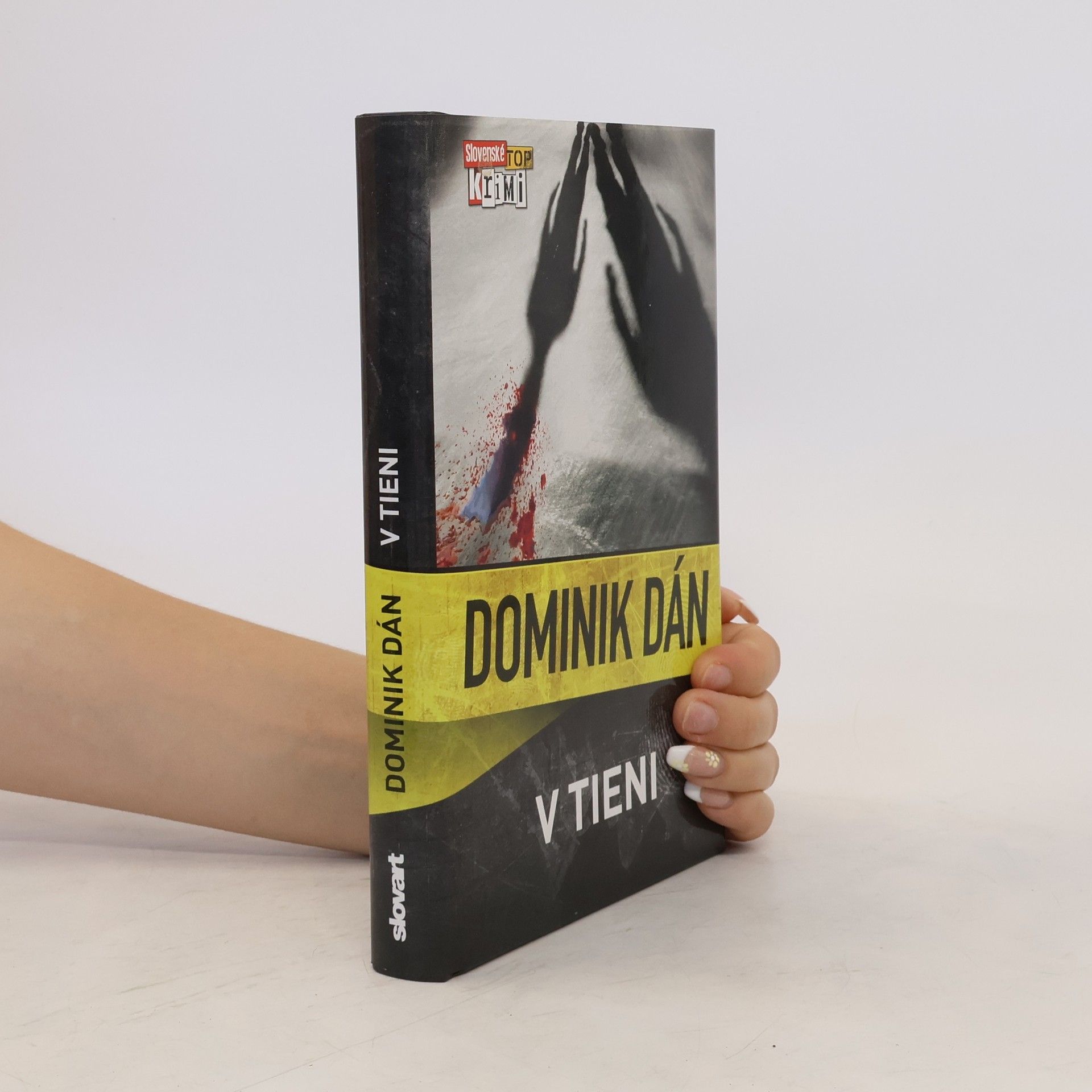 Dominik Dán V tieni