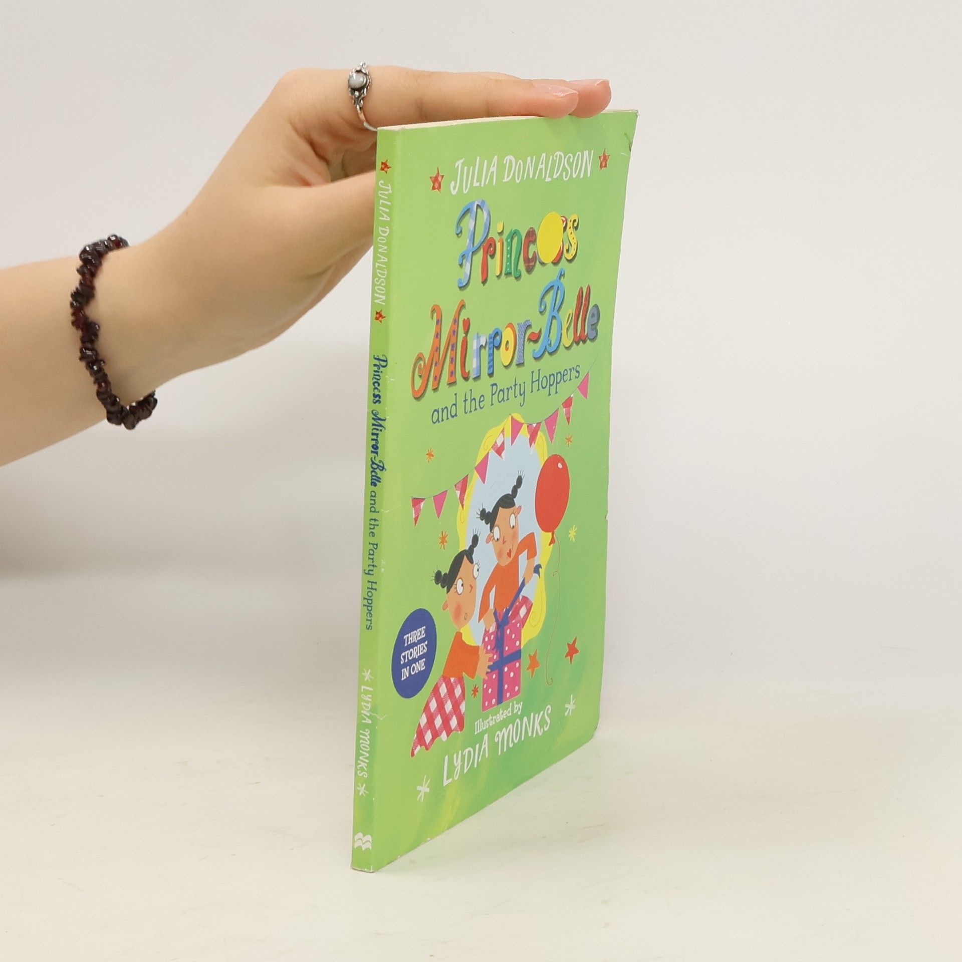 Julia Donaldson Princess Mirrir-Belle and the Party Hoppers