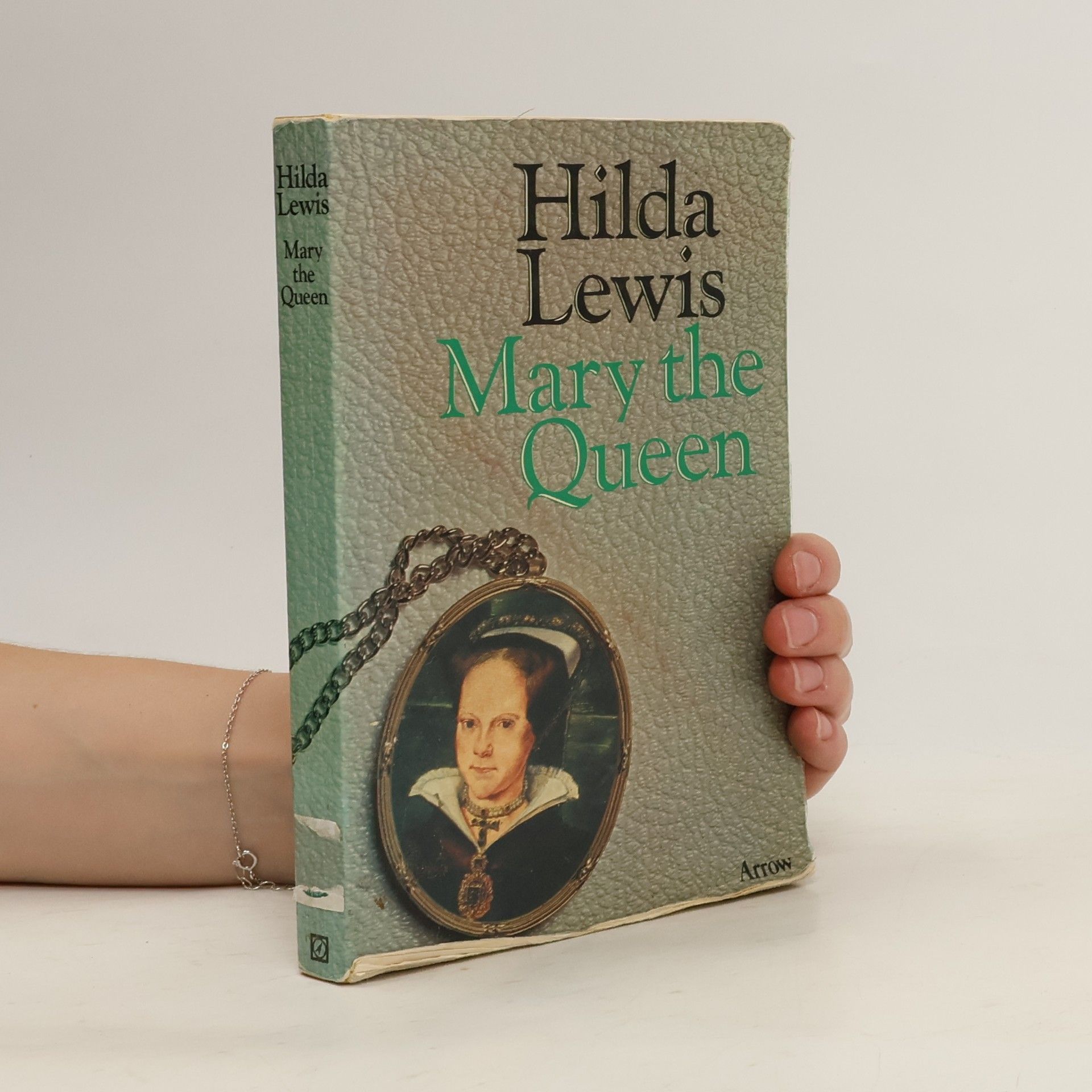 Hilda Lewis Mary the Queen