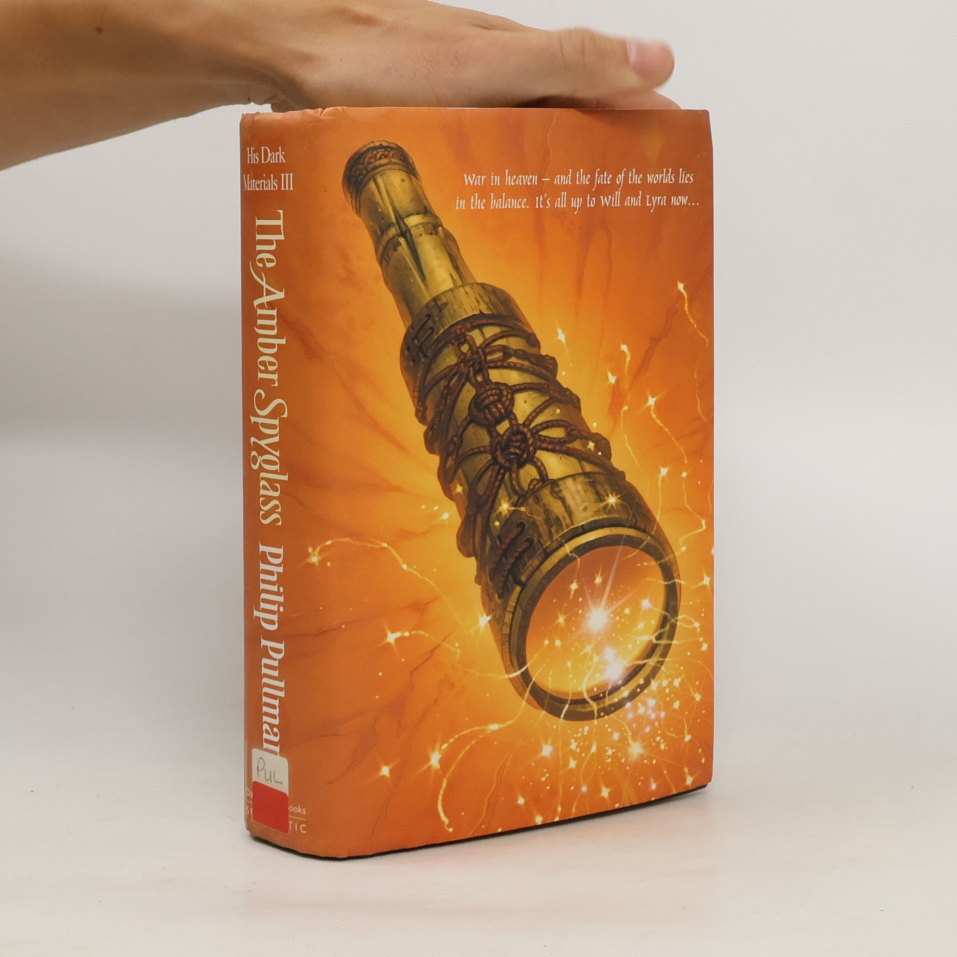 Philip Pullman His Dark Materials, Book 3. The Amber Spyglass