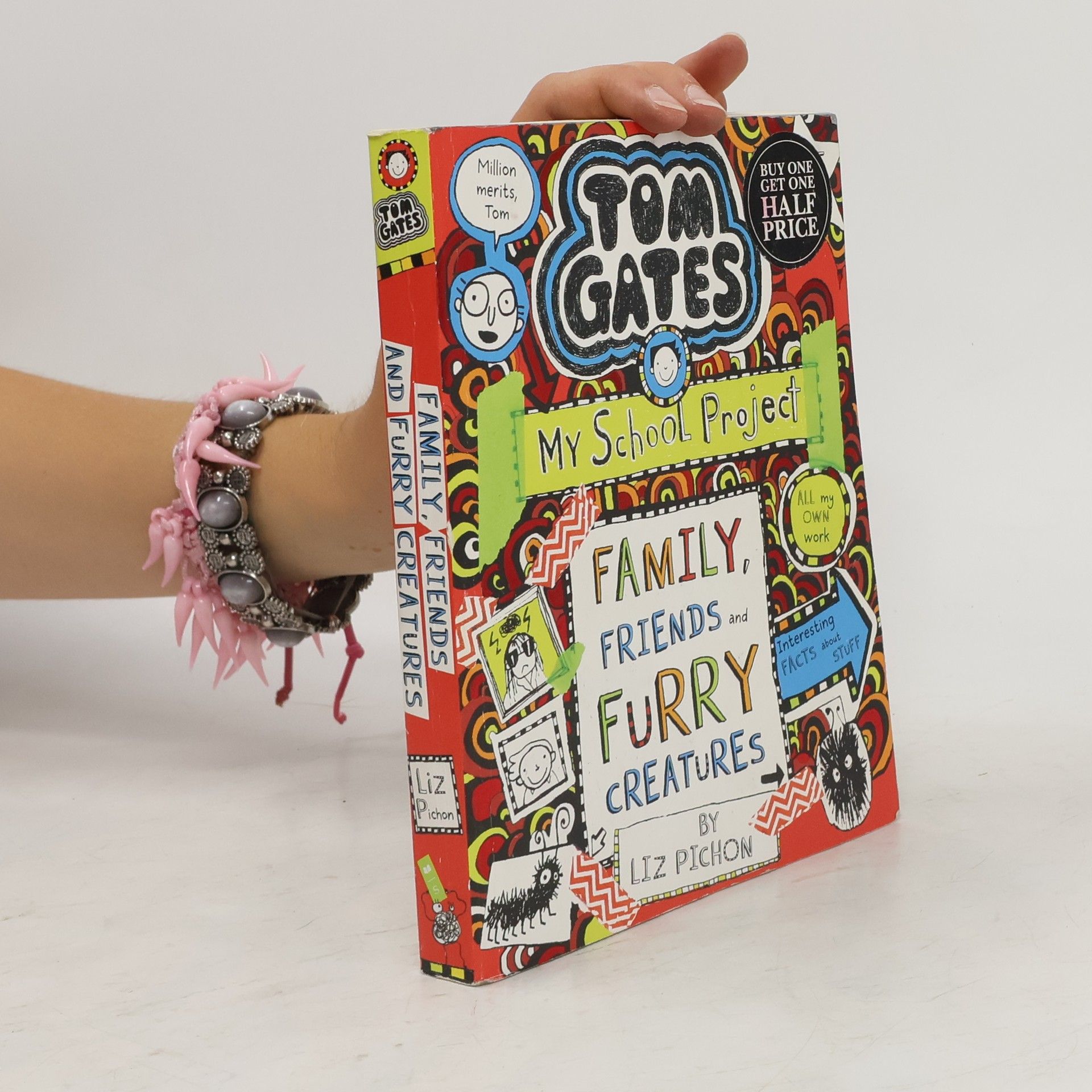 Liz Pichon Tom Gates 12: Family, Friends and Furry Creatures