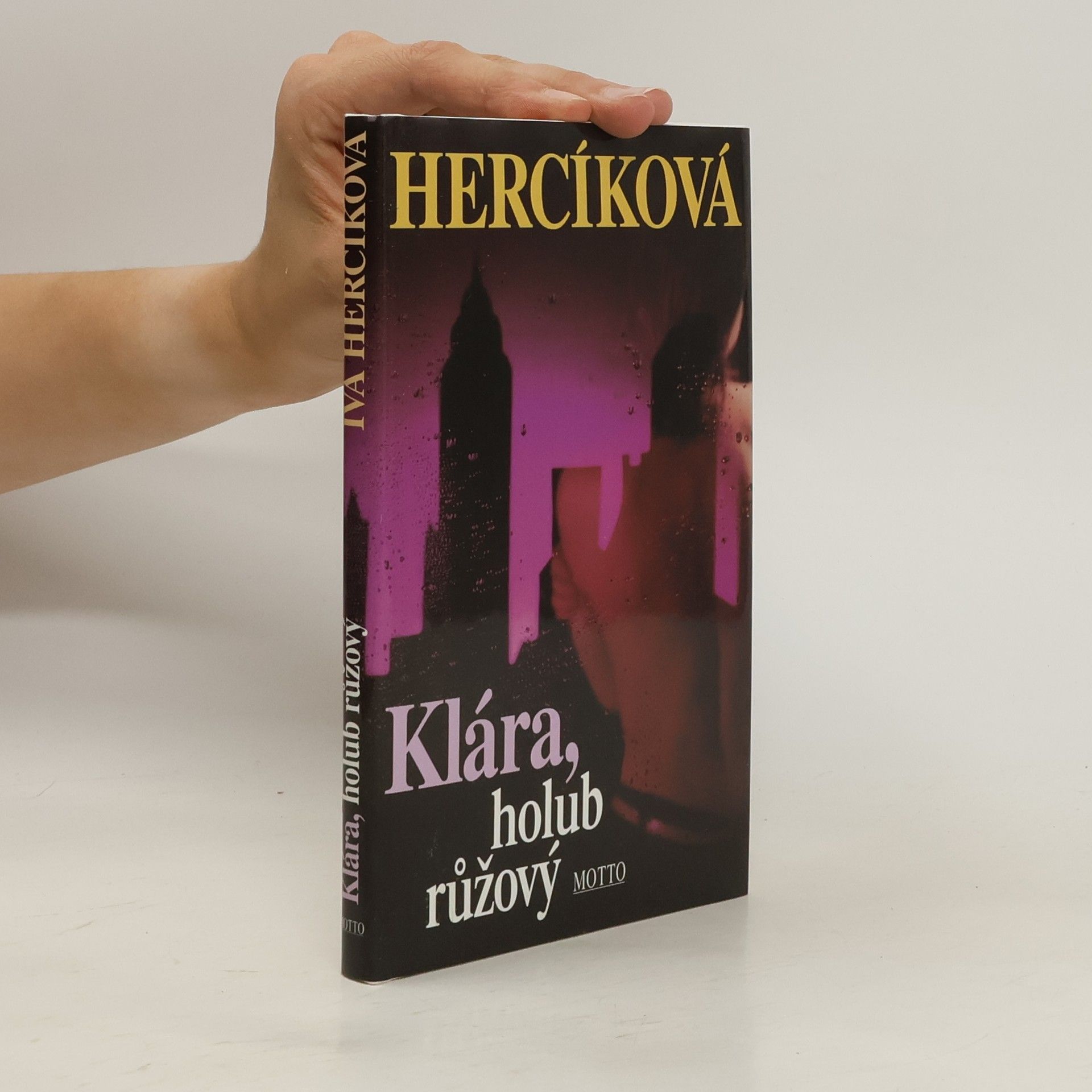 Iva Hercíková Klára, holub růžový