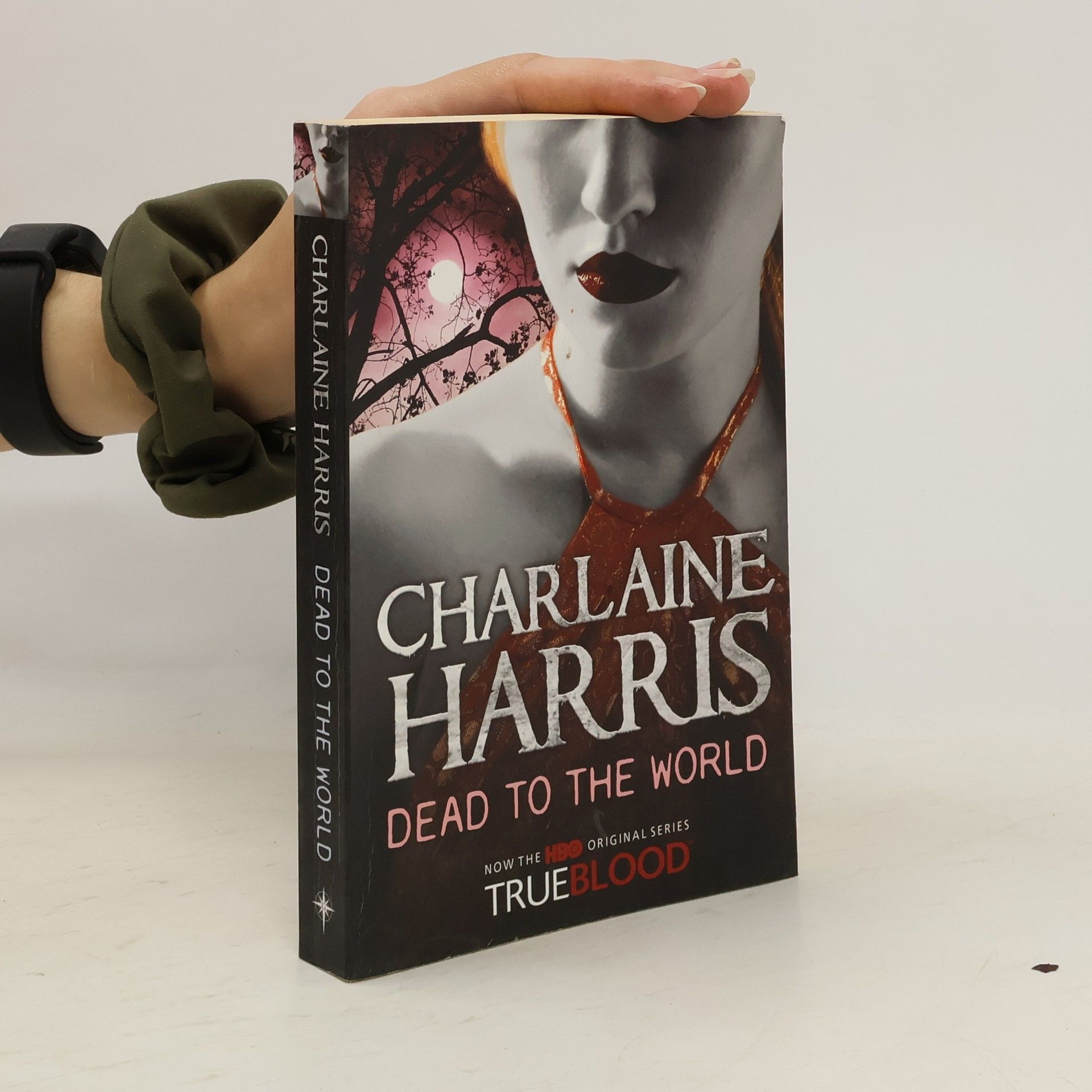 Charlaine Harris Dead to the World