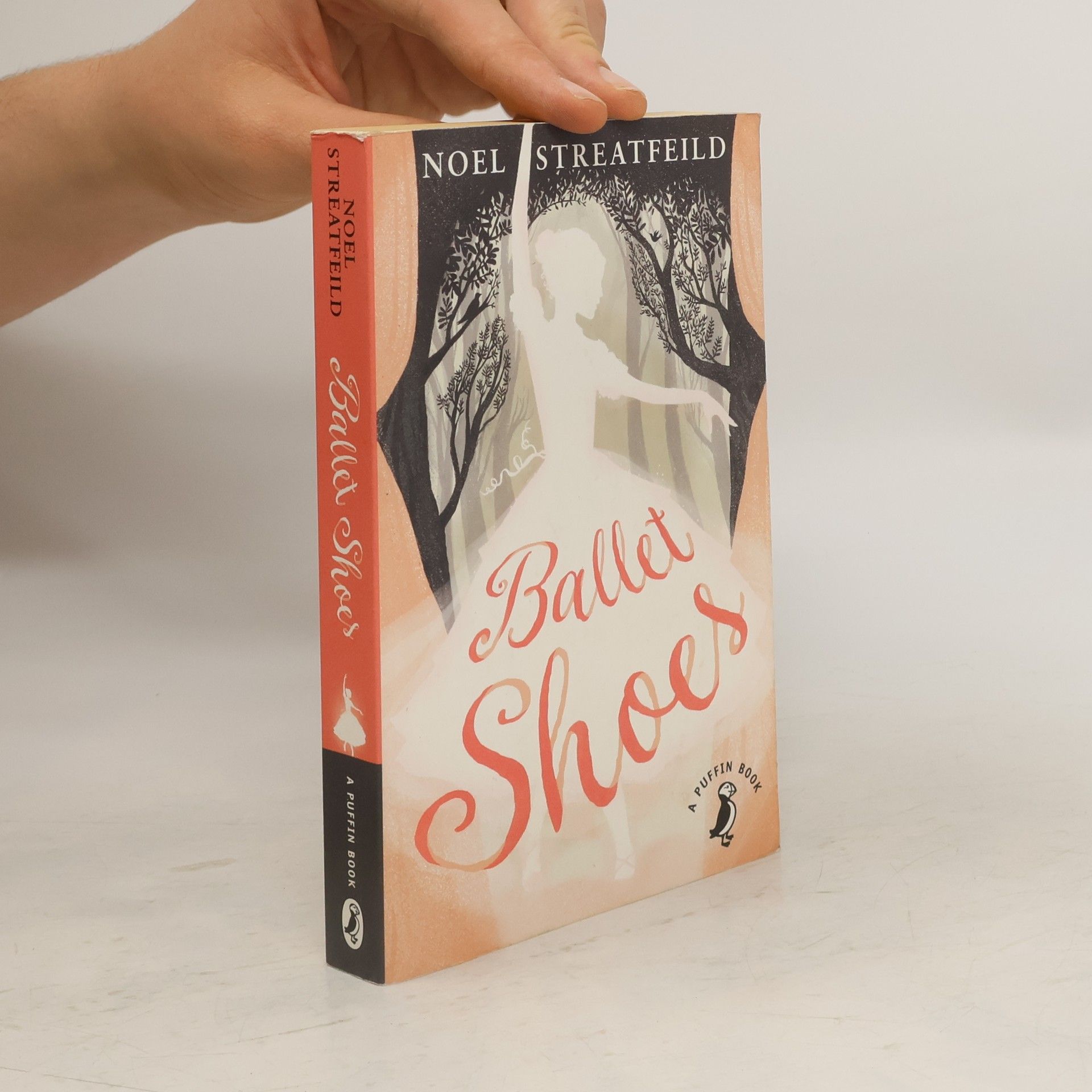 Noel Streatfeild Ballet Shoes