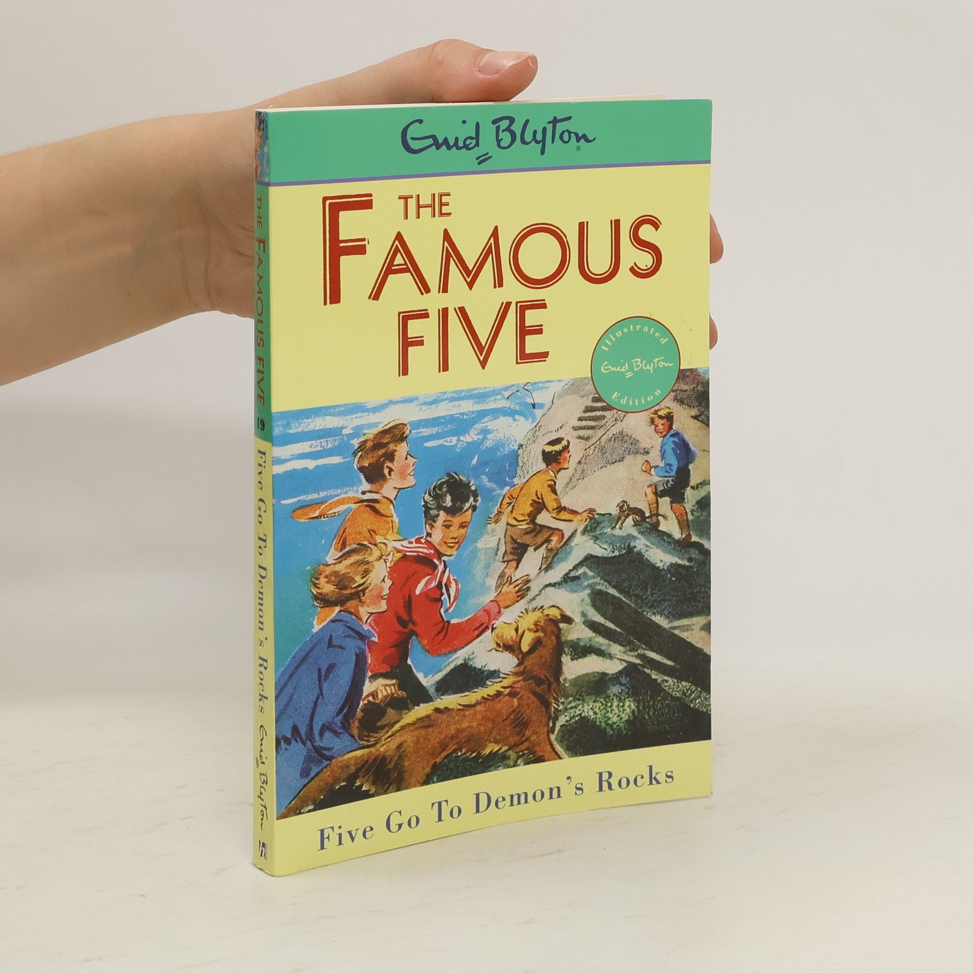 Enid Blyton Famous Five: Five Go To Demon's Rocks