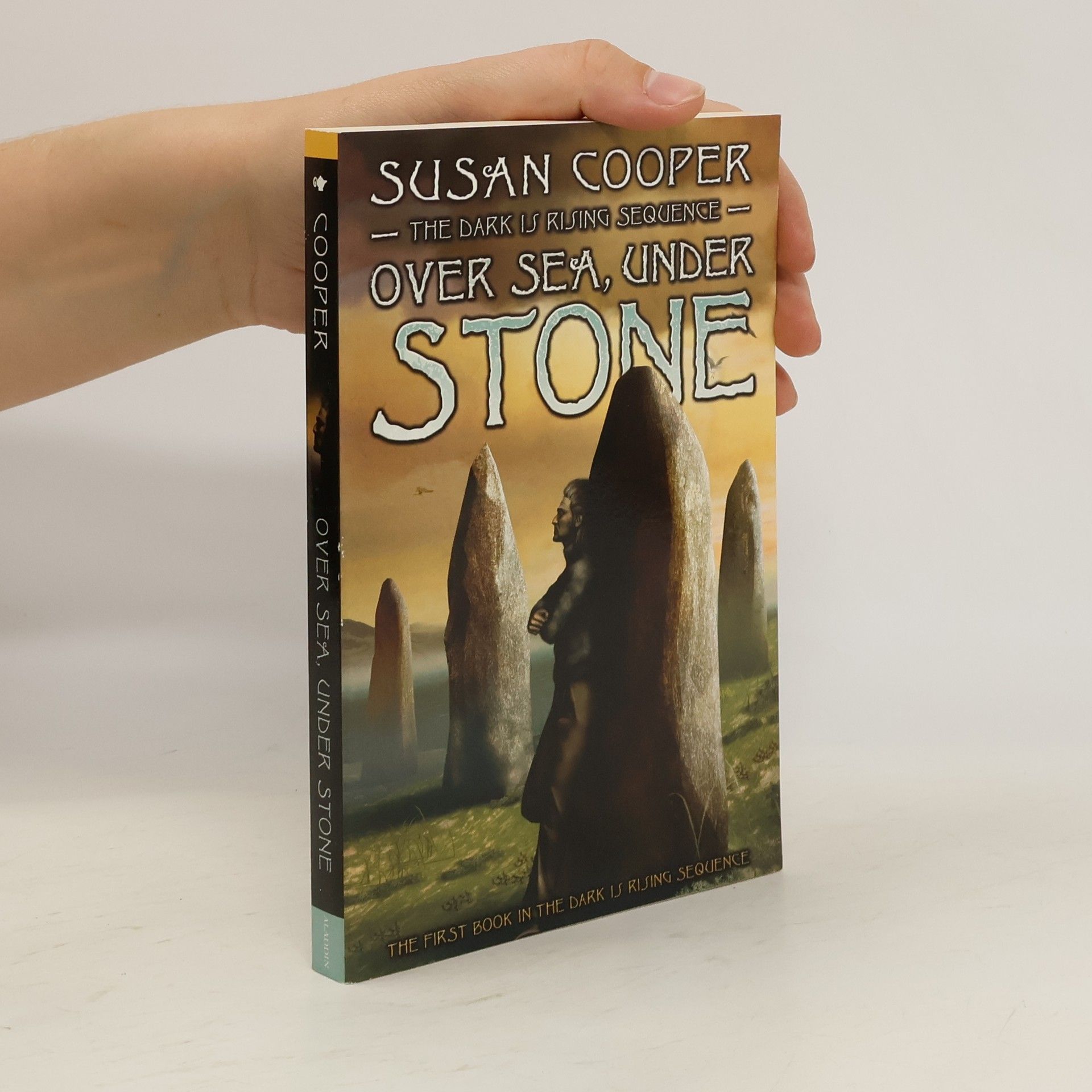 Susan Cooper Over Sea, Under Stone