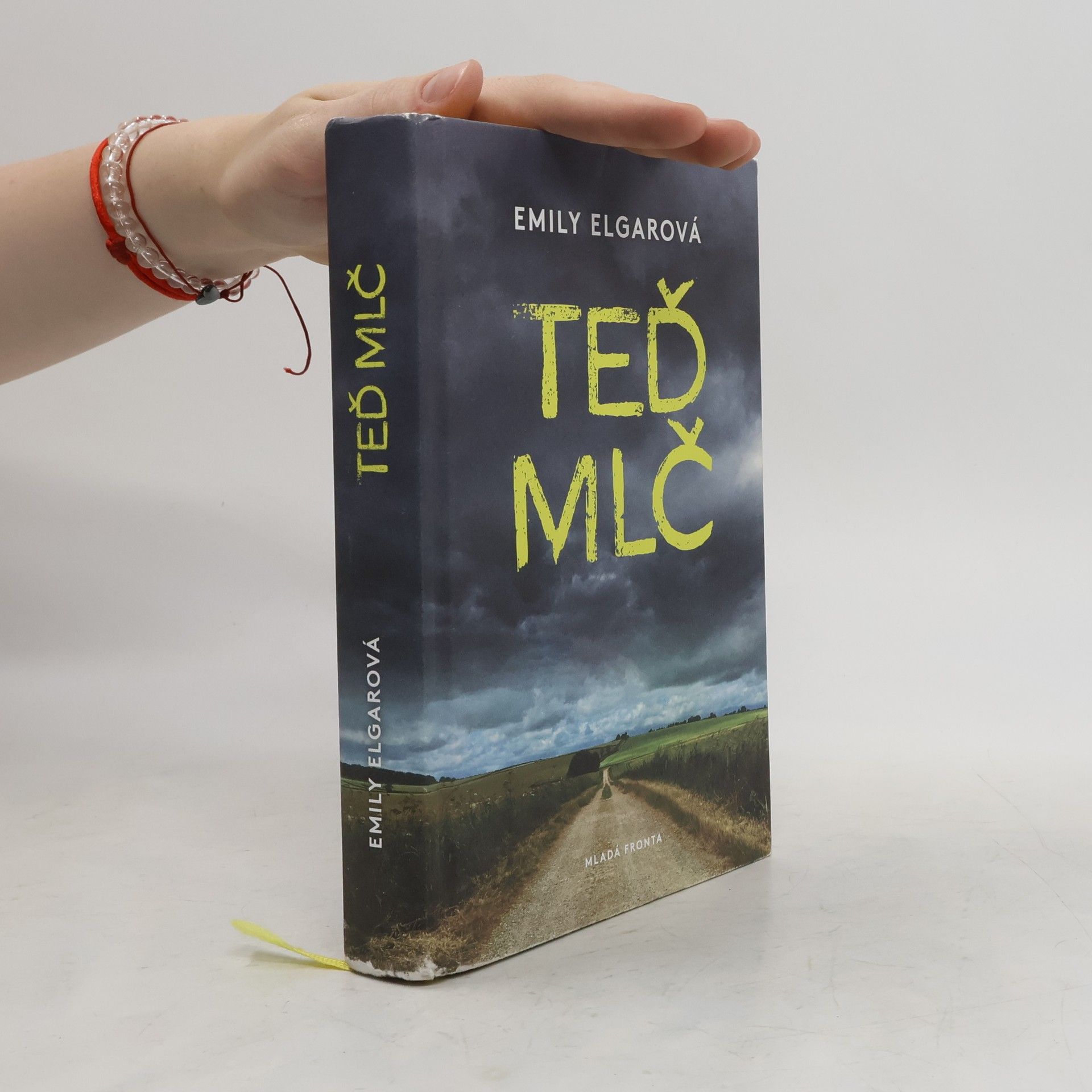 Emily Elgar Teď mlč