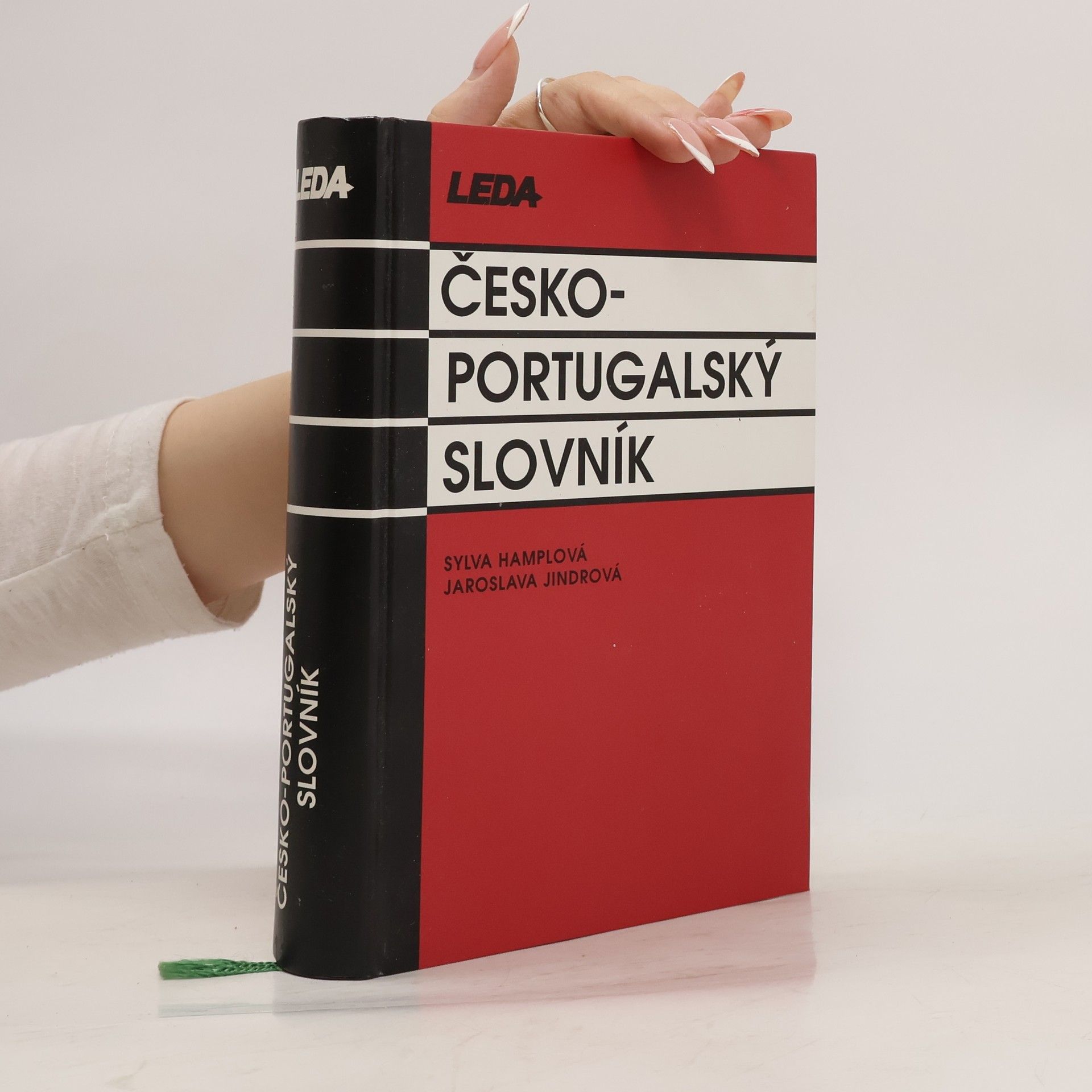 Sylva Hamplová Česko-portugalský slovník
