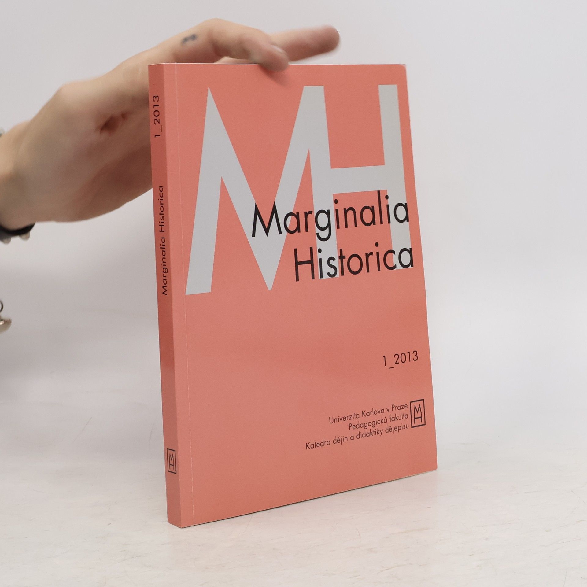 Collective Marginalia Historica 1/2013