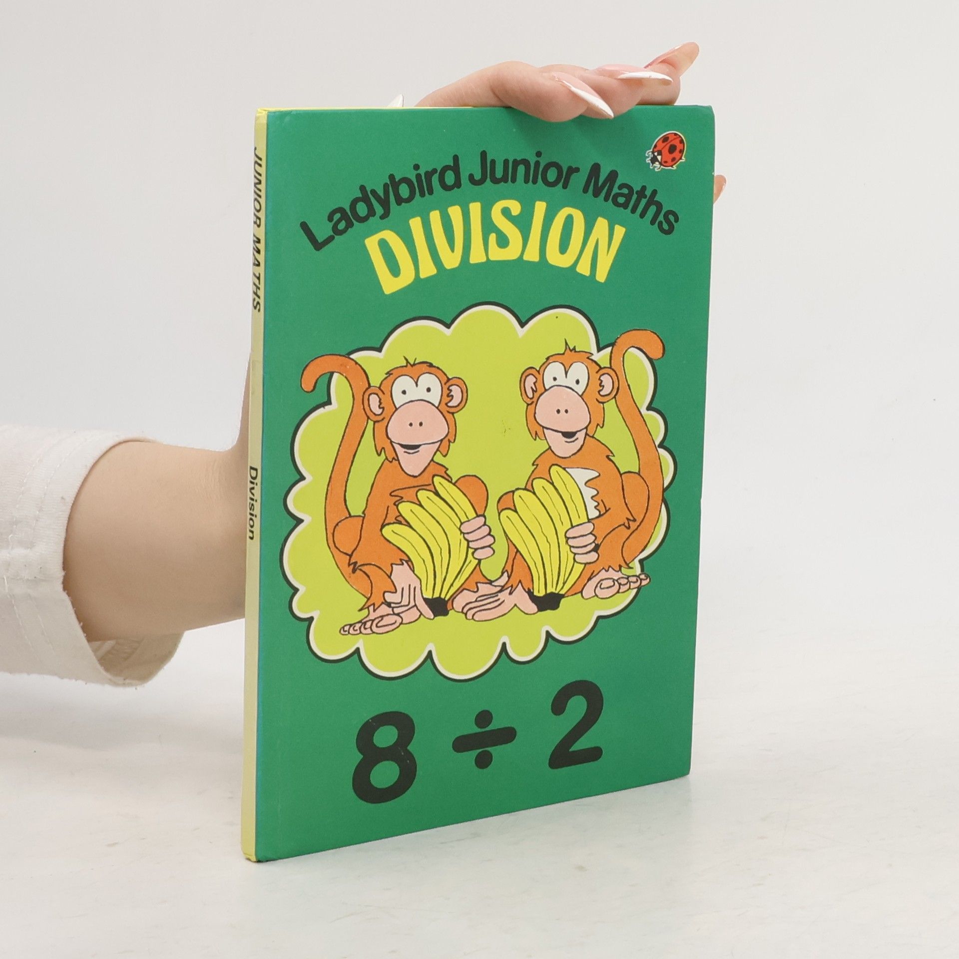 Collectif d'auteurs Ladybird Junior Maths. Division
