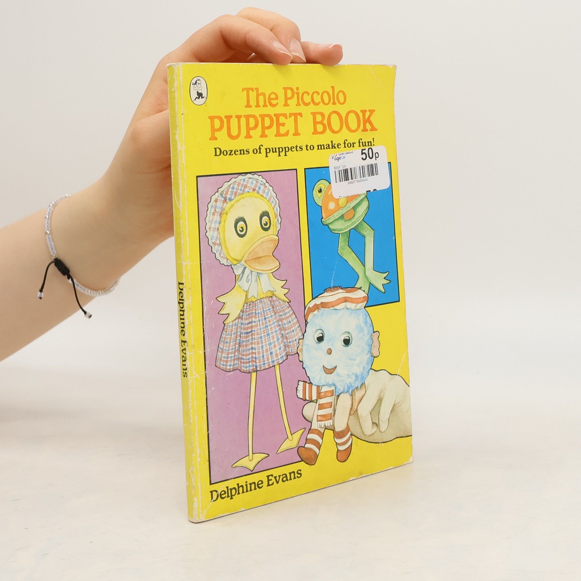 Delphine Evans The Piccolo Puppet Book