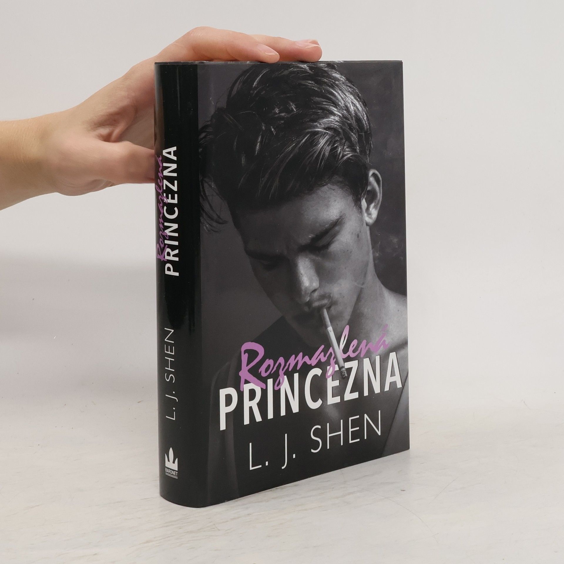 L. J. Shen Rozmazlená princezna