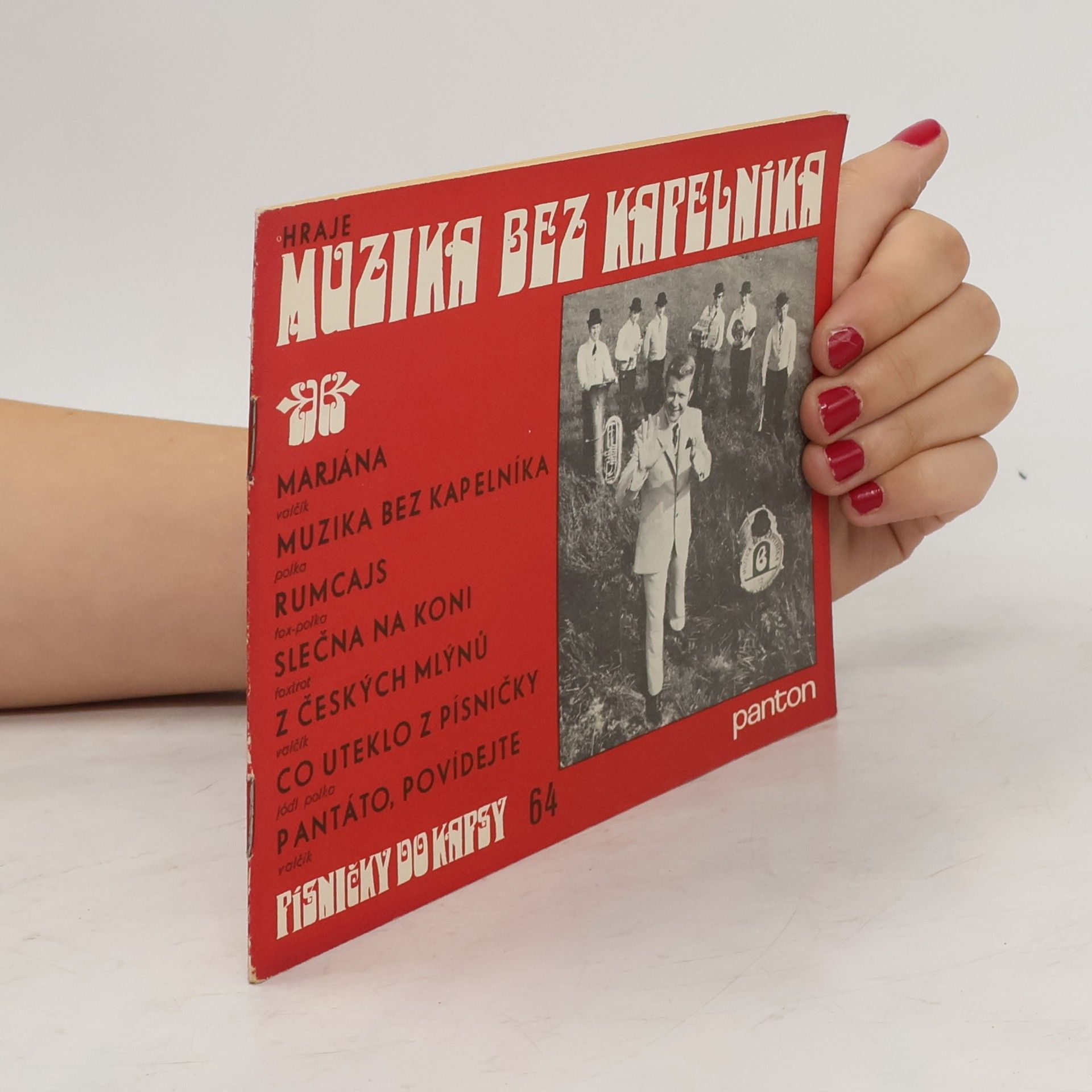 AA.VV. Písničky do kapsy 64 - Hraje Muzika bez kapelníka