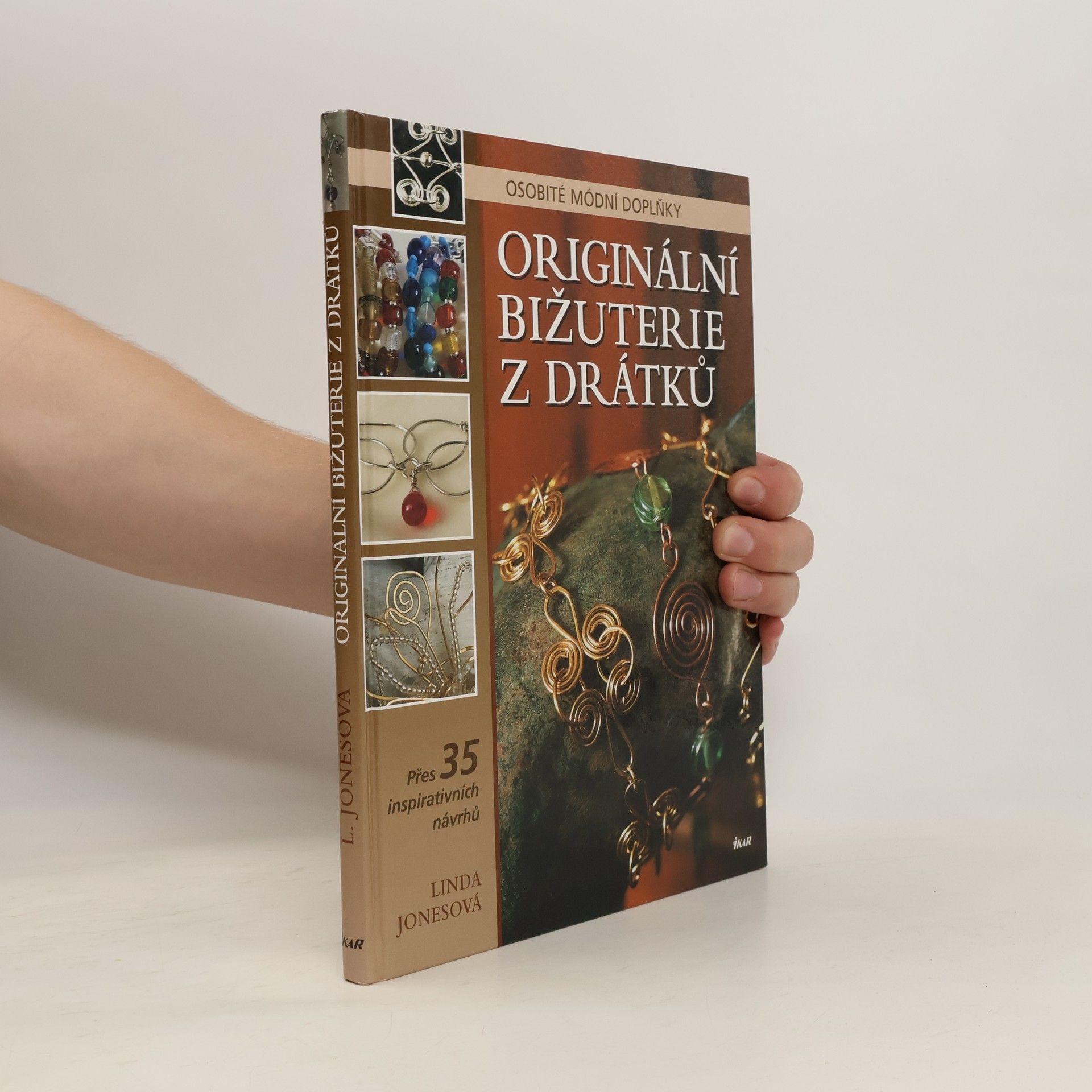 Originální bižuterie z drátků. Osobité módní doplňky