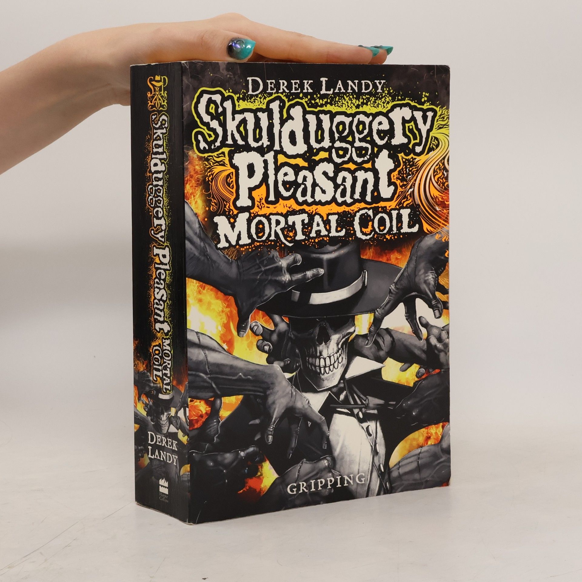 Derek Landy Skulduggery Pleasant: Mortal Coil