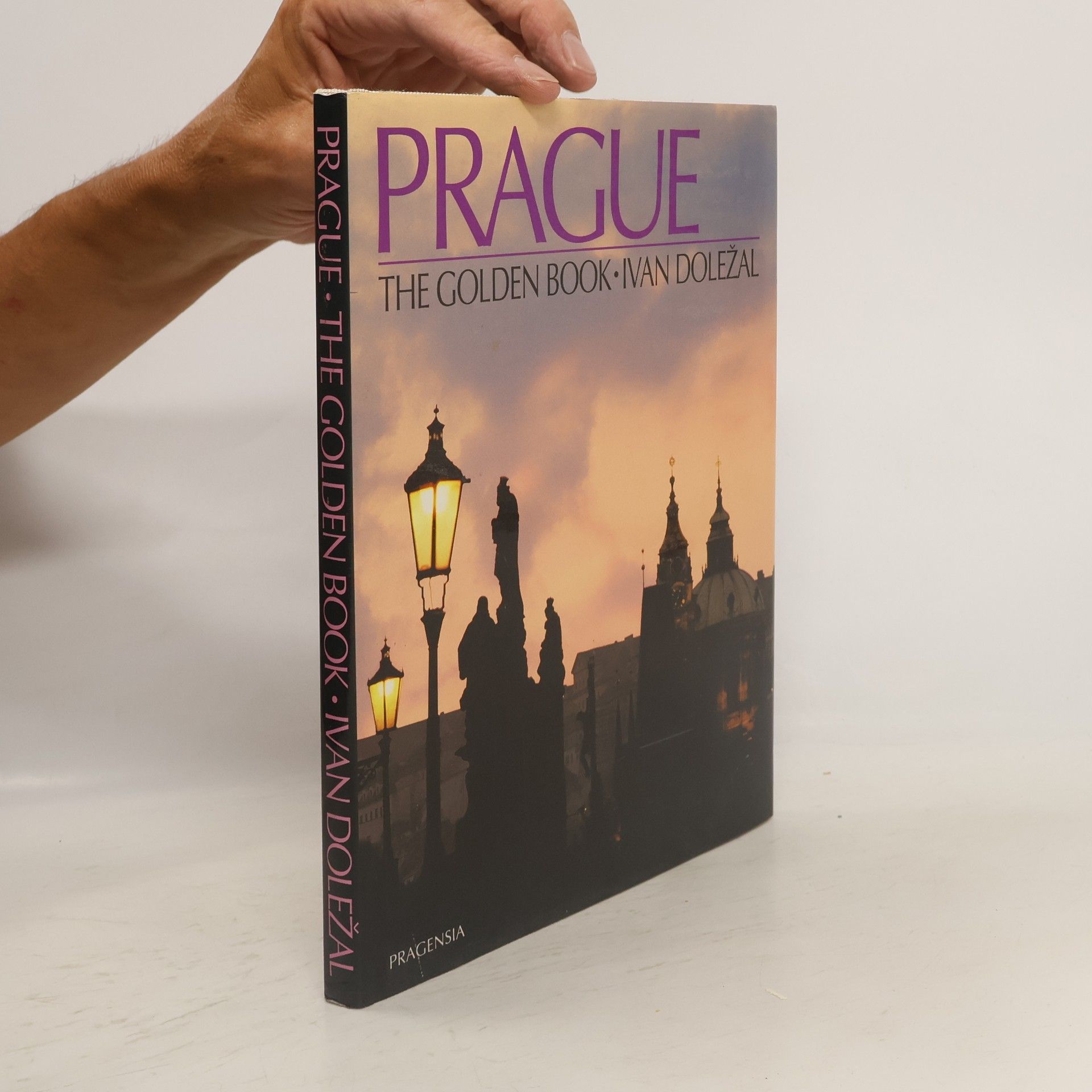 Jiří Doležal Prague. The golden book.
