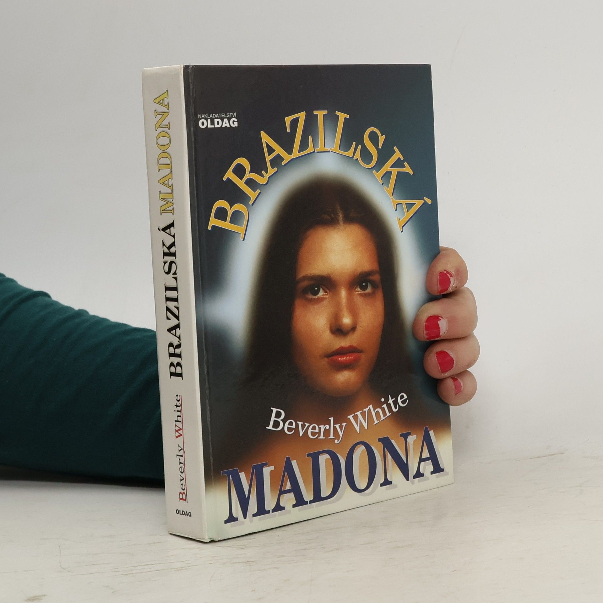 White Beverly Brazilská Madona