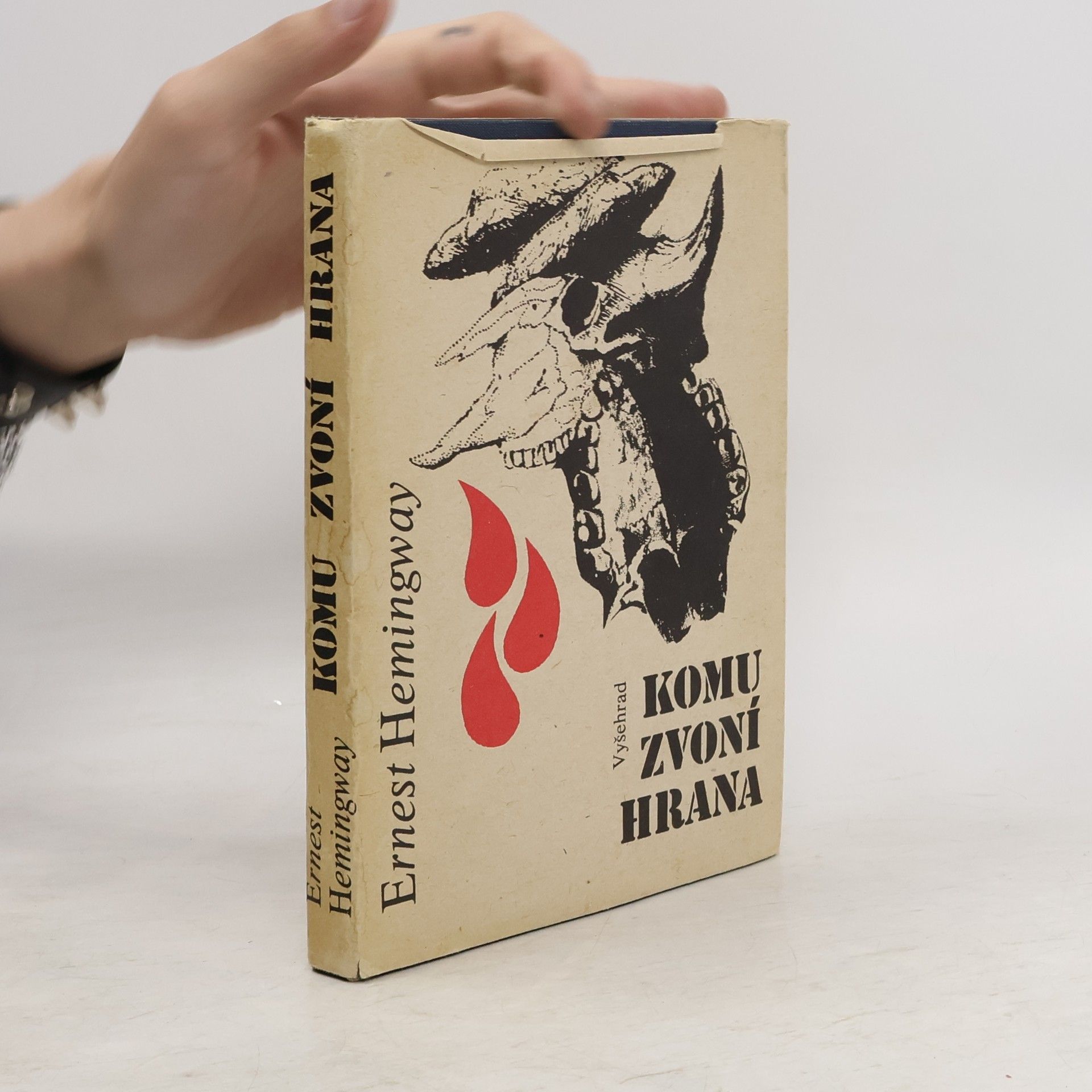 Ernest Hemingway Komu zvoní hrana