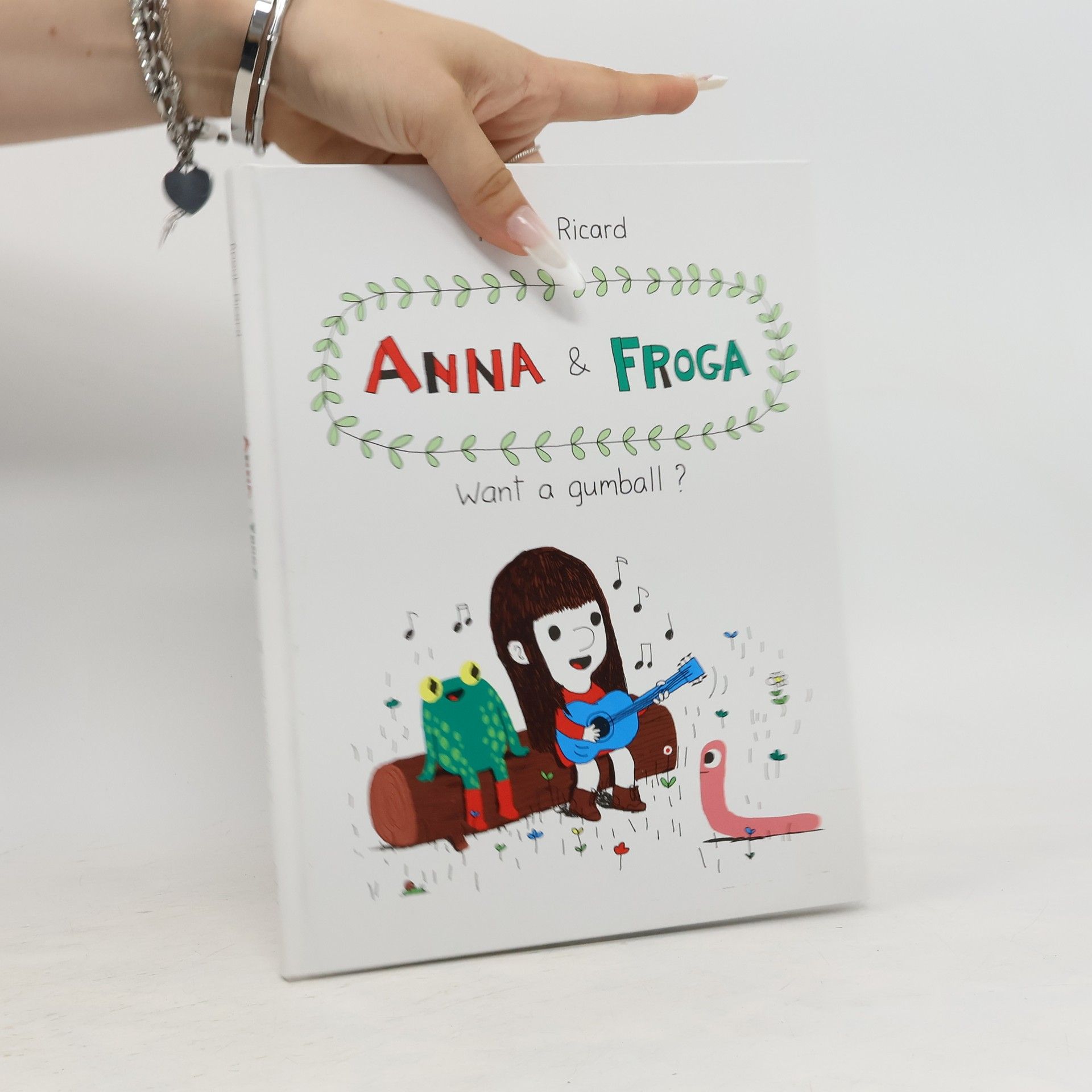 Anouk Ricard Anna and Froga 1