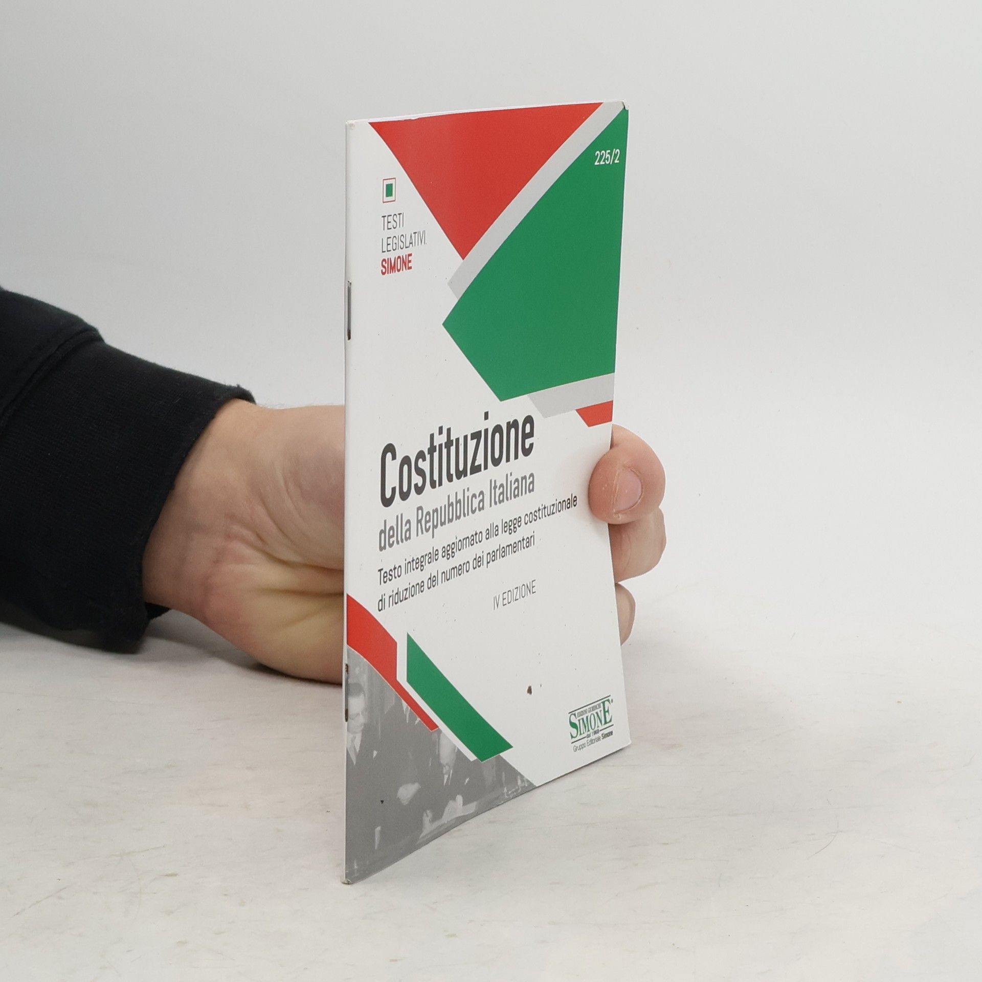 P. Emanuele Costituzione della Repubblica Italiana. Testo integrale aggiornato alla legge costituzionale di riduzione del numero dei parlamentari. Ediz. minor