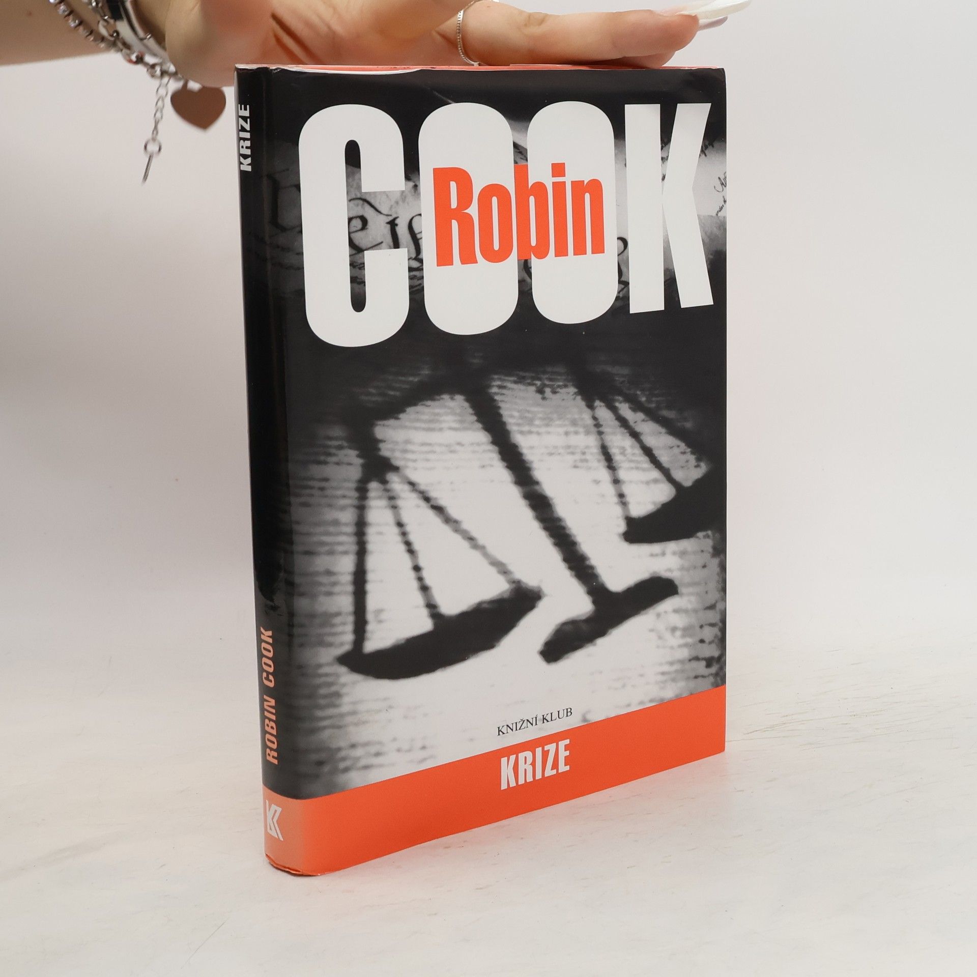 Robin Cook Krize