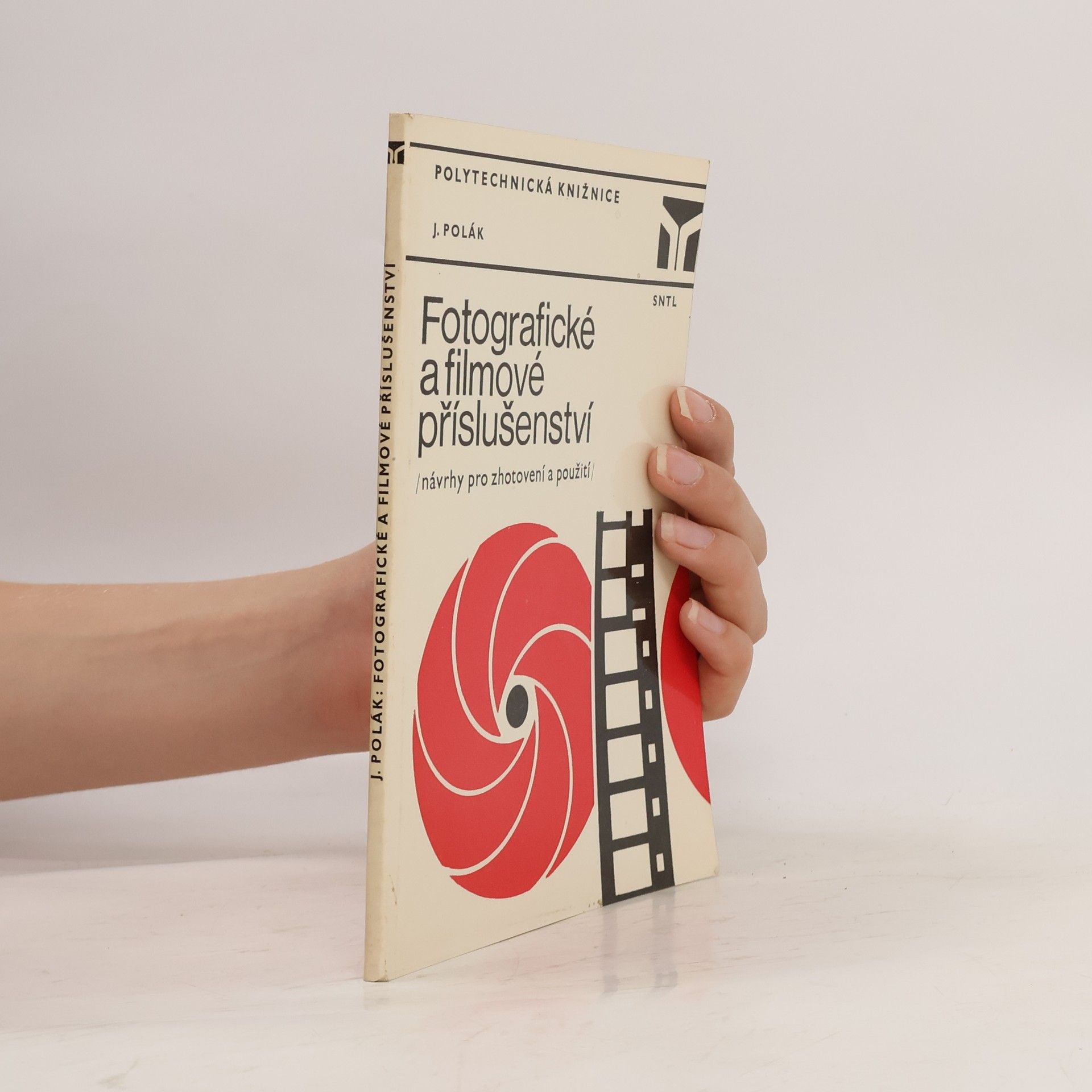 Josef Polák Fotografické a filmové příslušenství