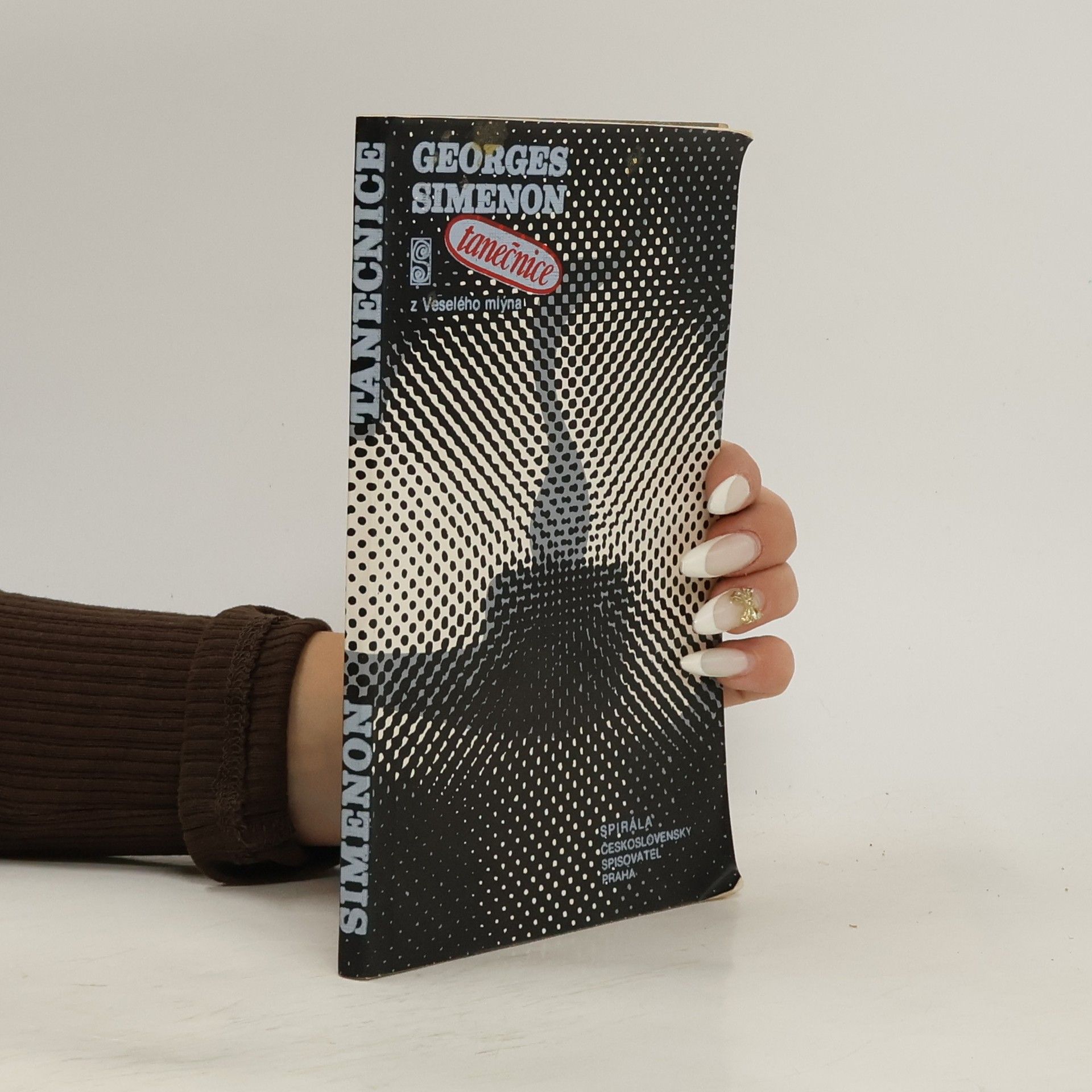 Georges Simenon Tanečnice z Veselého mlýna
