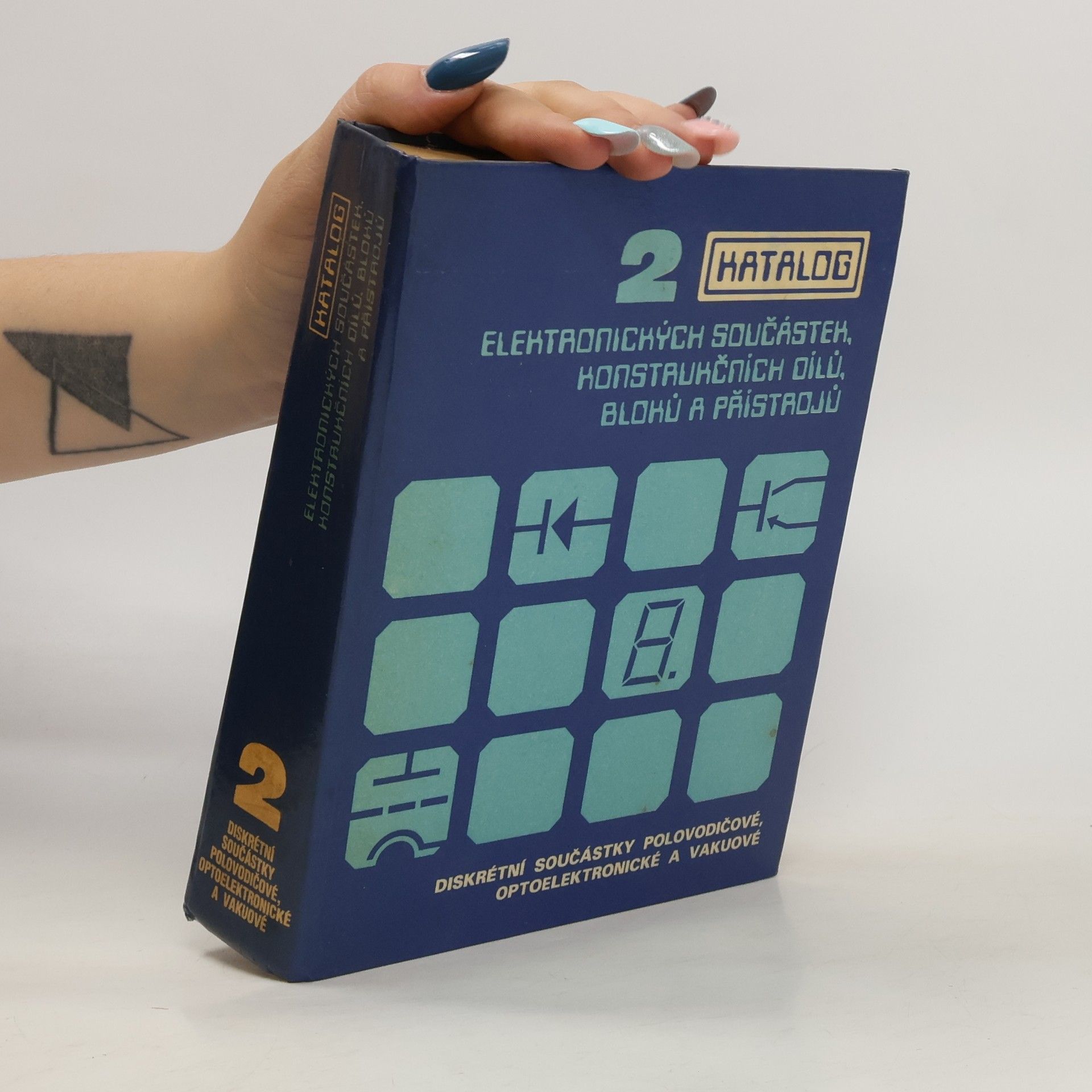 Vlastimil Halamíček Katalog elektronických součástek, konstrukčních dílů, bloků a přístrojů 2.
